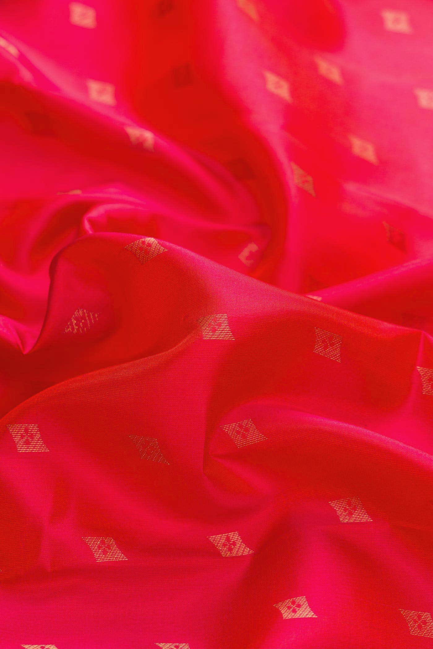 Coral Dual Tone Kanchipuram Silk Saree