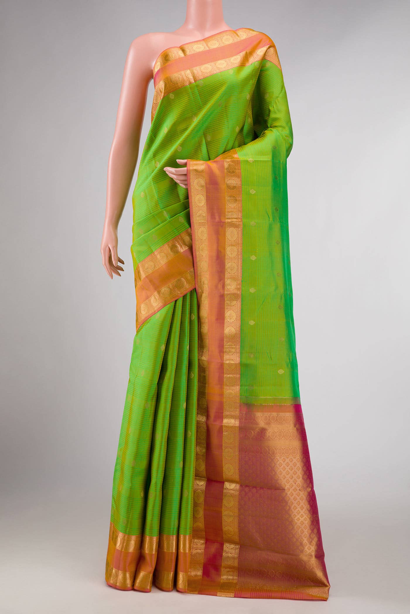 Parrot Green Dual Tone Kanchipuram Silk Saree