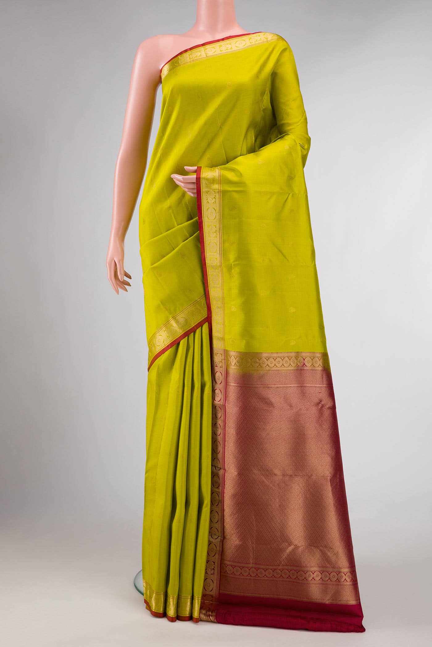 Parrot Green Dual Tone Kanchipuram Silk Saree