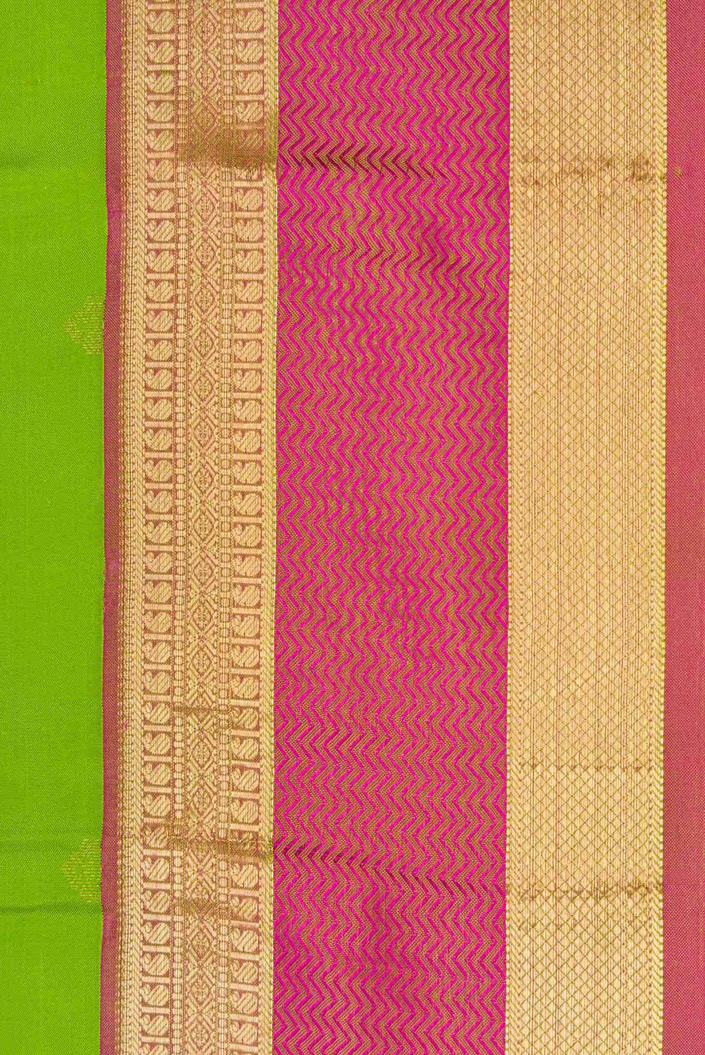 Parrot Green Dual Tone Kanchipuram Silk Saree