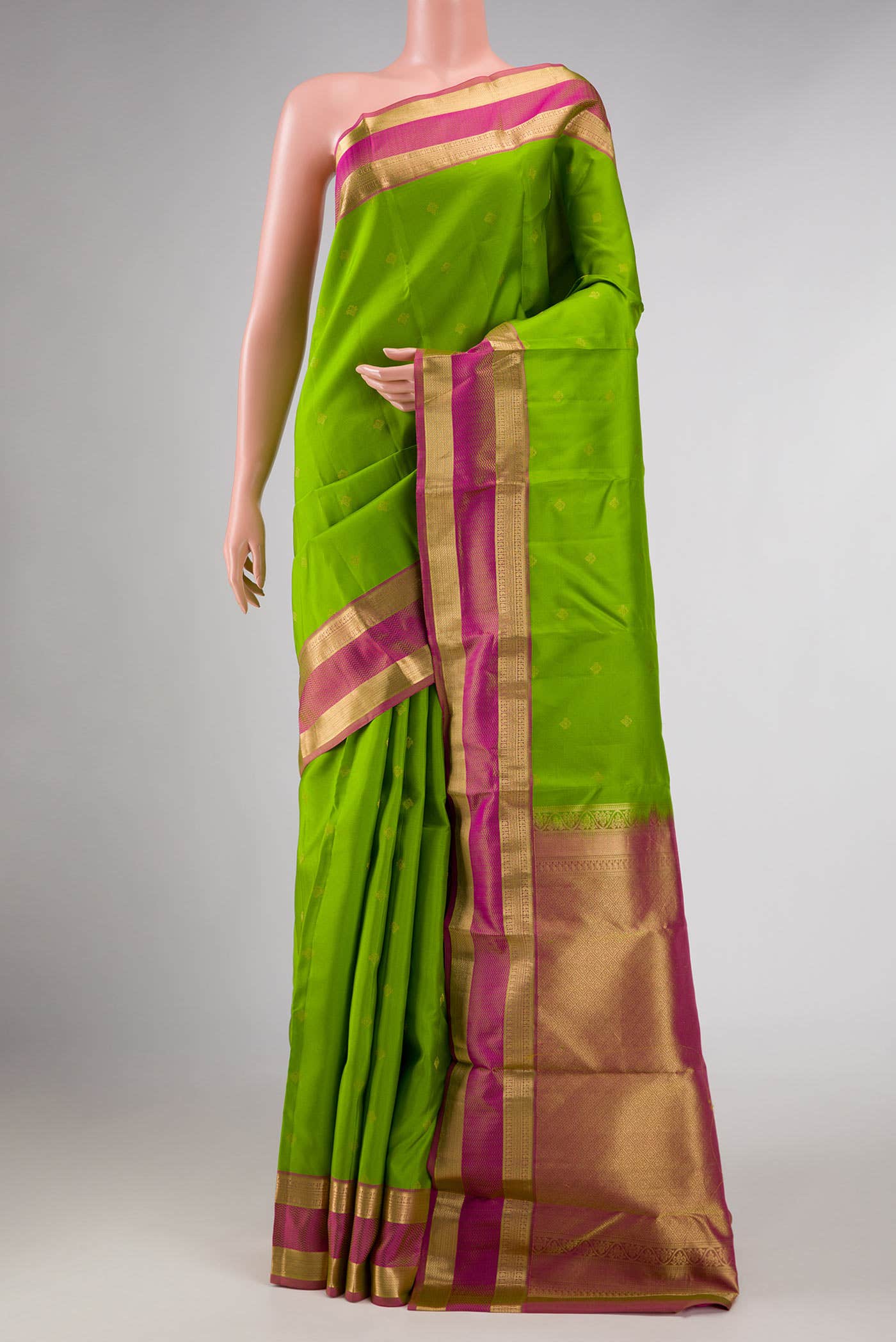 Parrot Green Dual Tone Kanchipuram Silk Saree