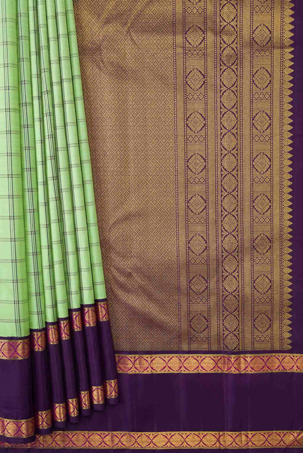 Pure Silk Pure Zari Parrot Green Dual Tone Kanchipuram Saree