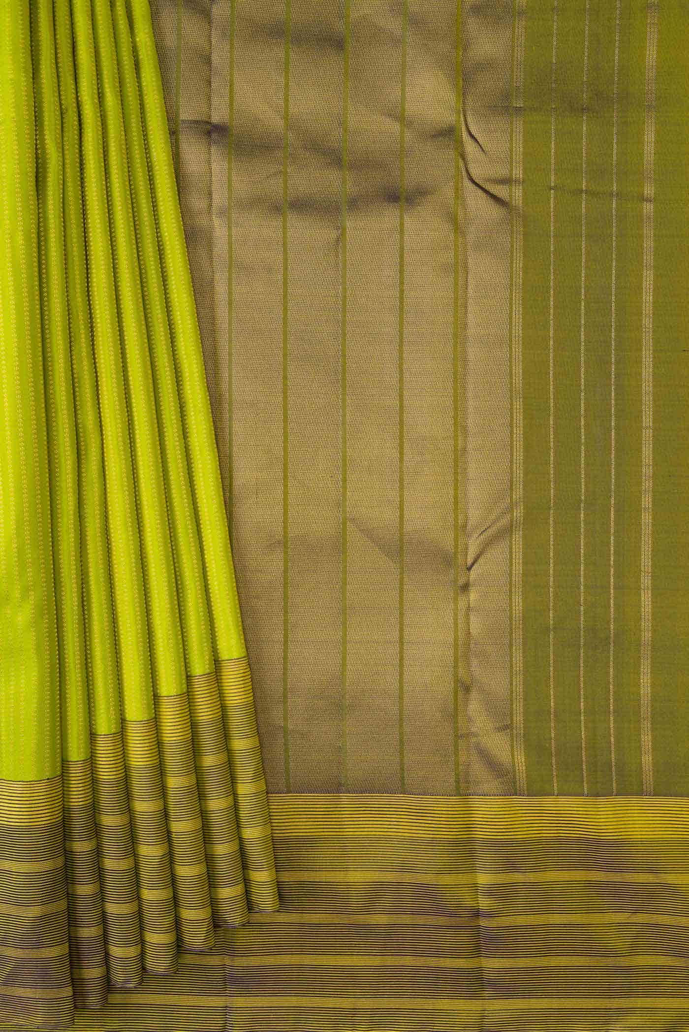 Parrot Green Dual Tone Kanchipuram Silk Saree