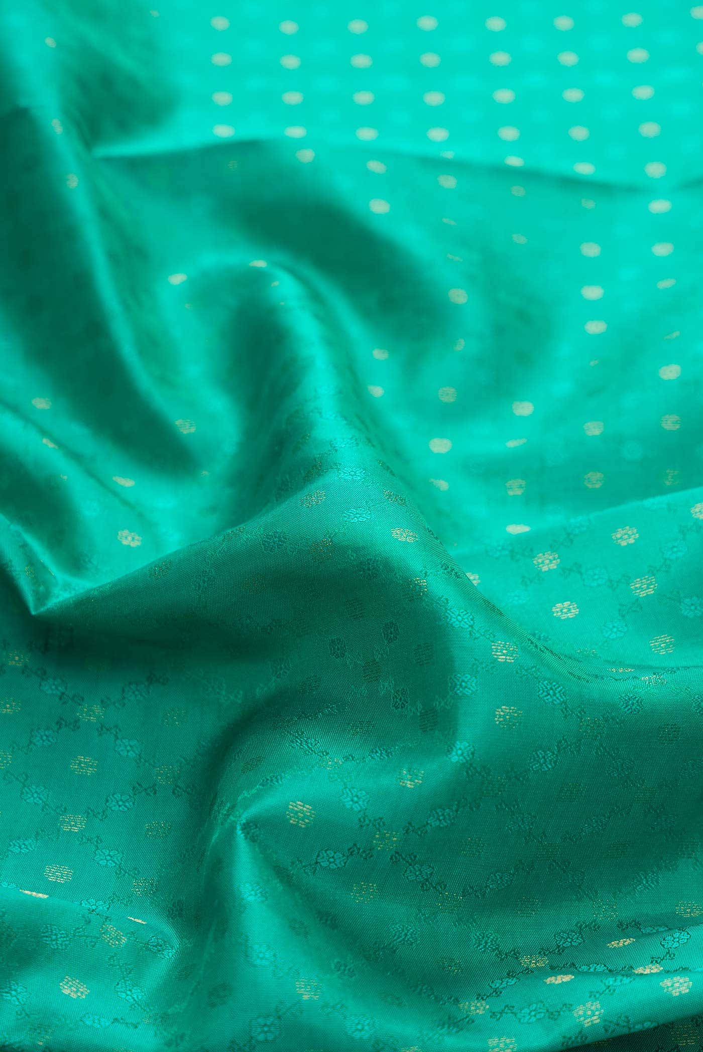 Green Dual Tone Kanchipuram Silk Saree