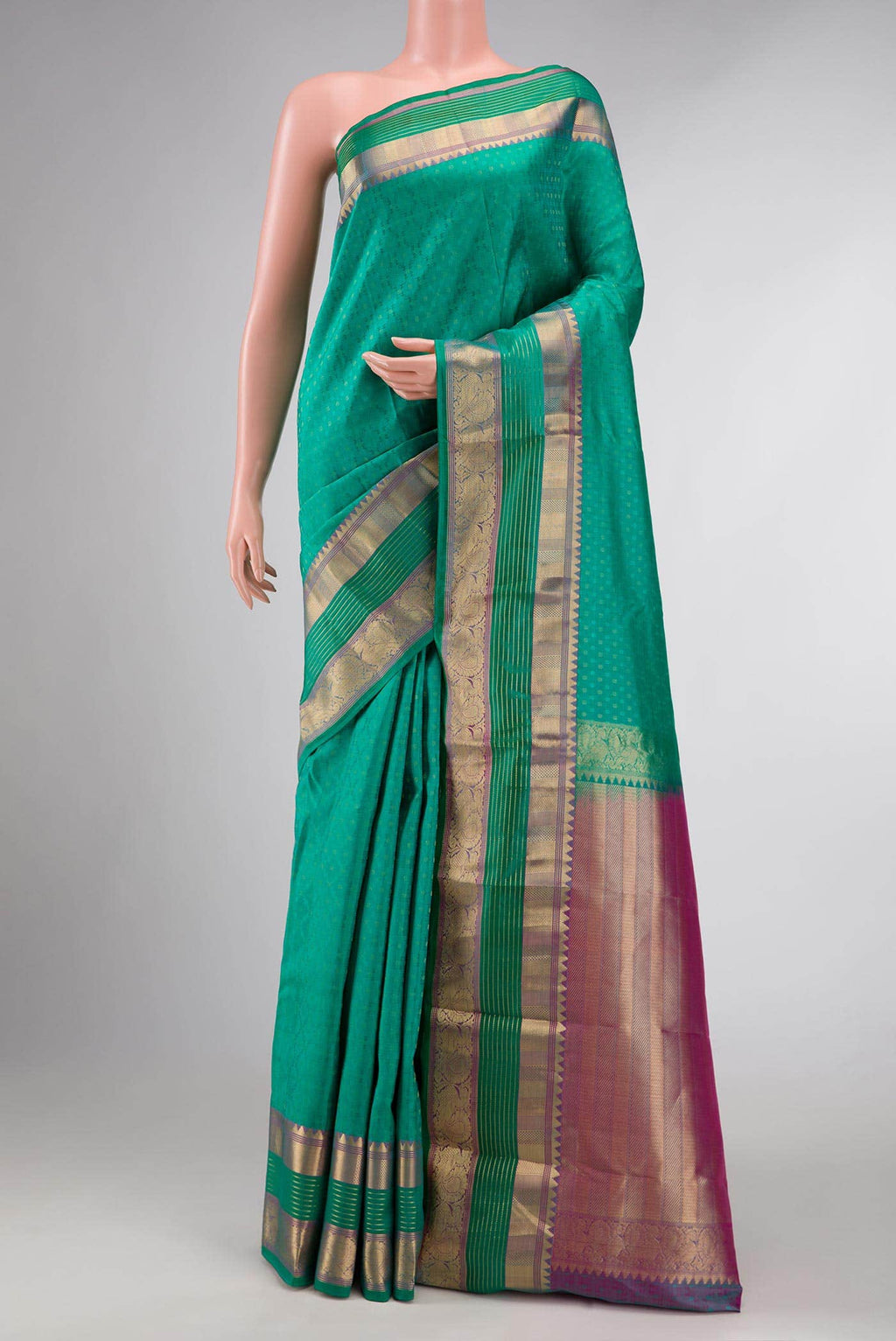 Green Dual Tone Kanchipuram Silk Saree