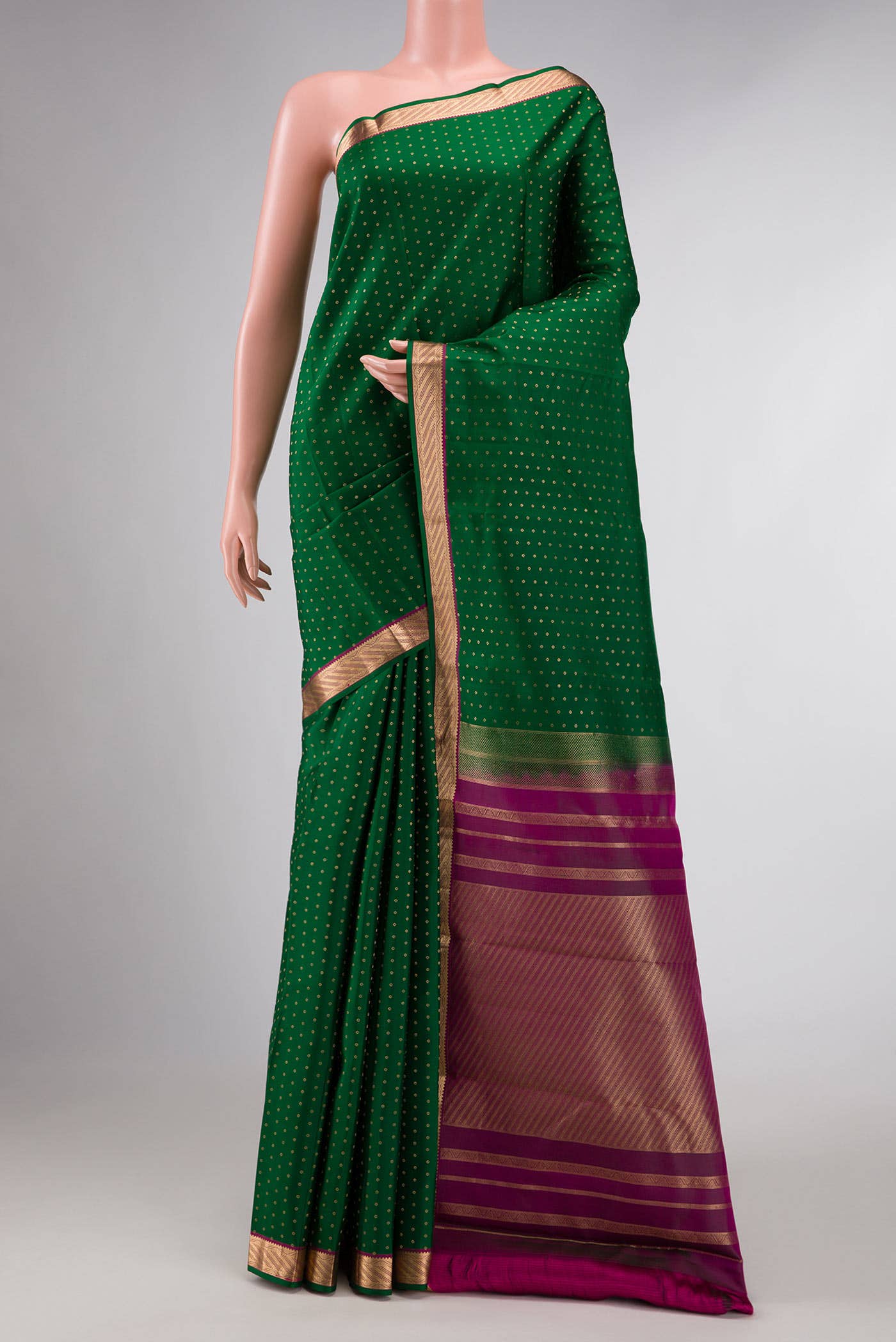 Green Dual Tone Kanchipuram Silk Saree