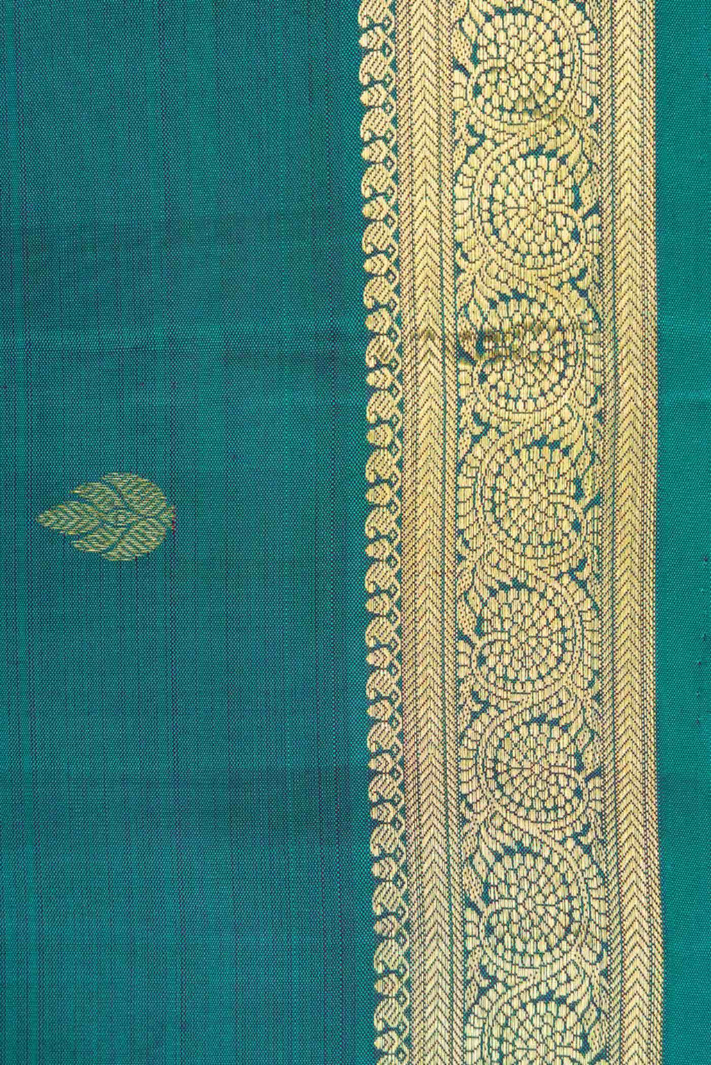 Green Dual Tone Kanchipuram Silk Saree