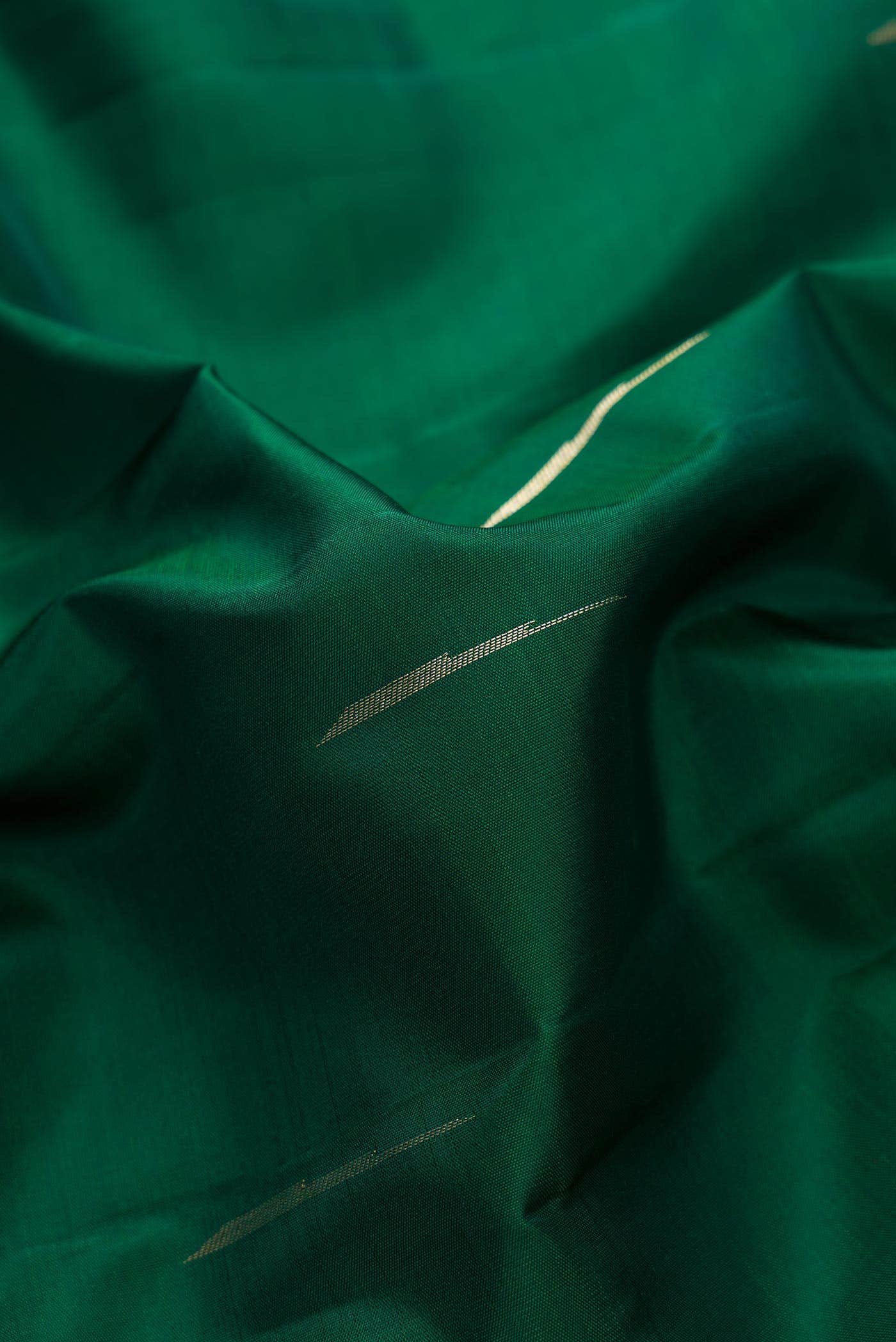 Green Dual Tone Kanchipuram Silk Saree