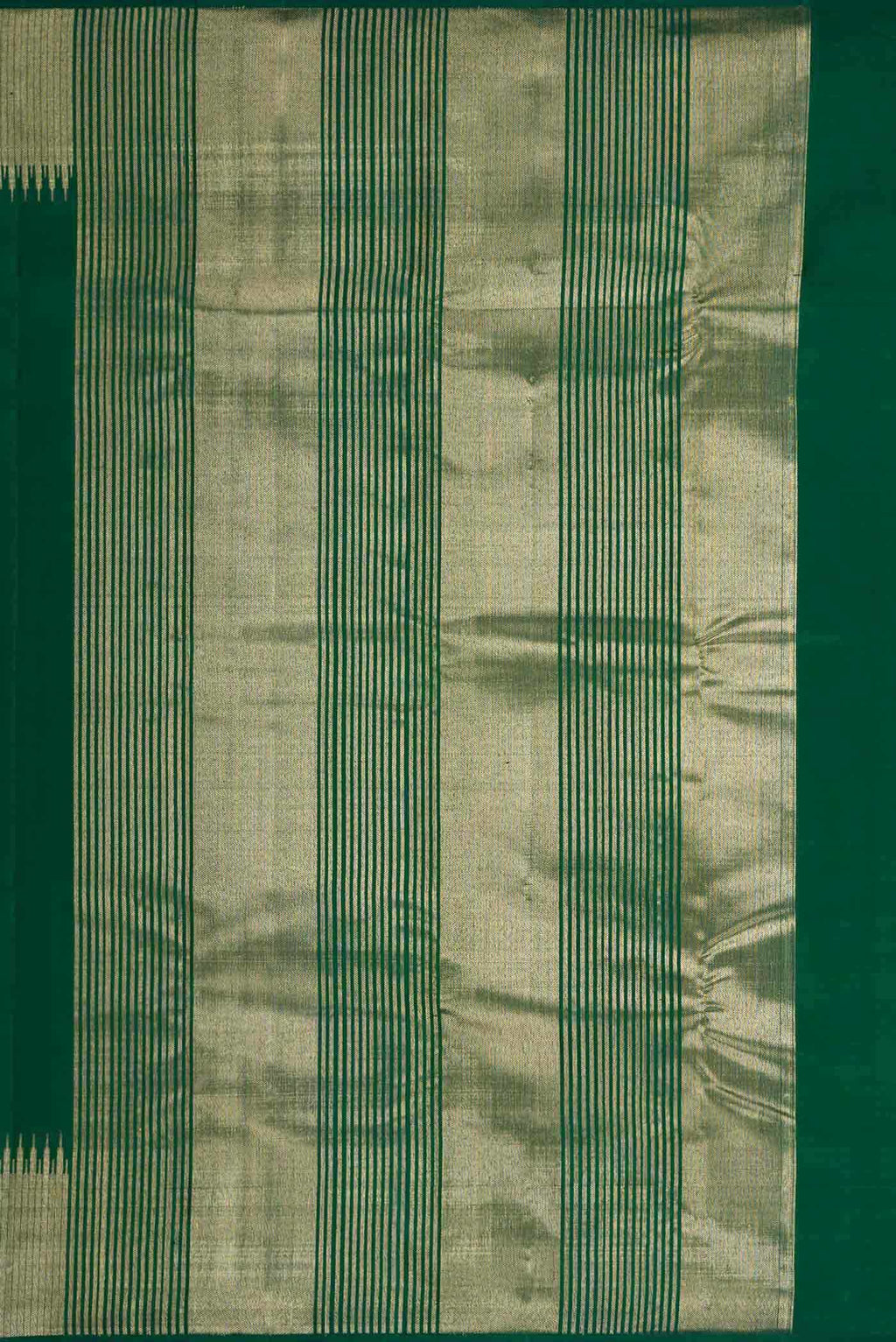 Green Dual Tone Kanchipuram Silk Saree