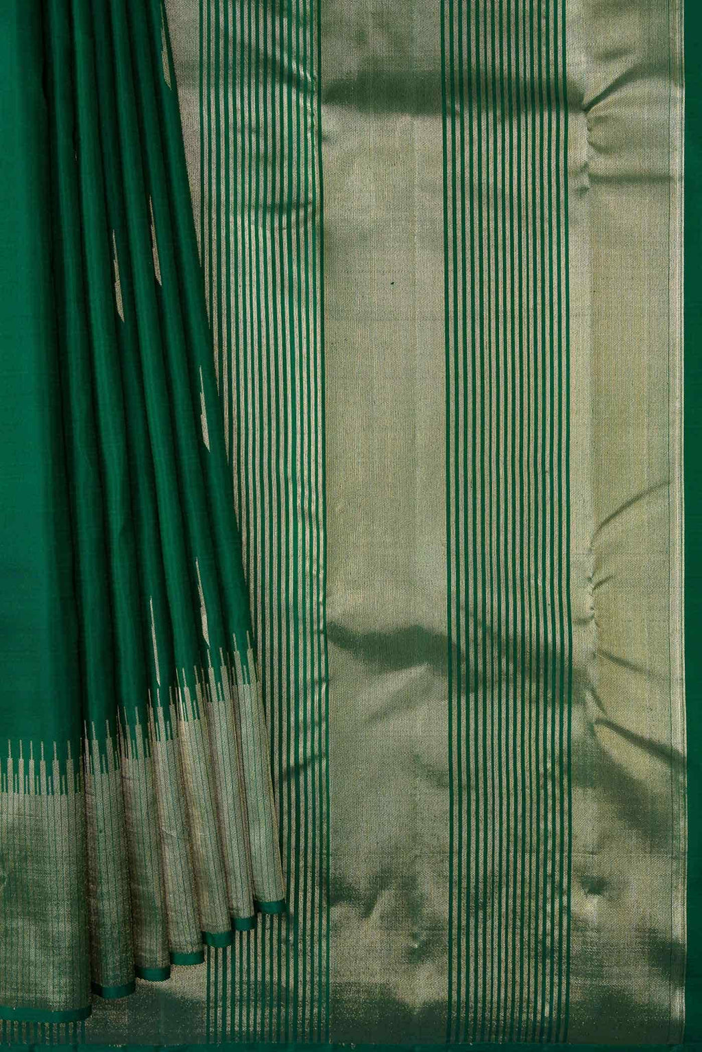 Green Dual Tone Kanchipuram Silk Saree