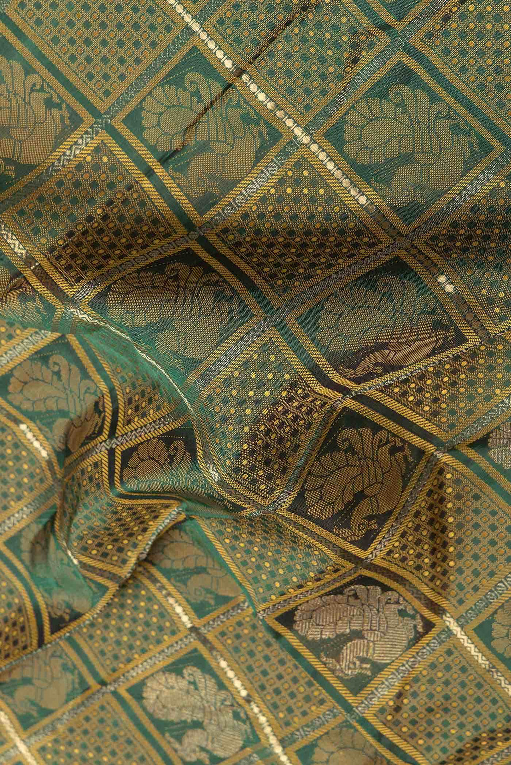 Pure Silk Pure Zari Green Dual Tone Kanchipuram Saree