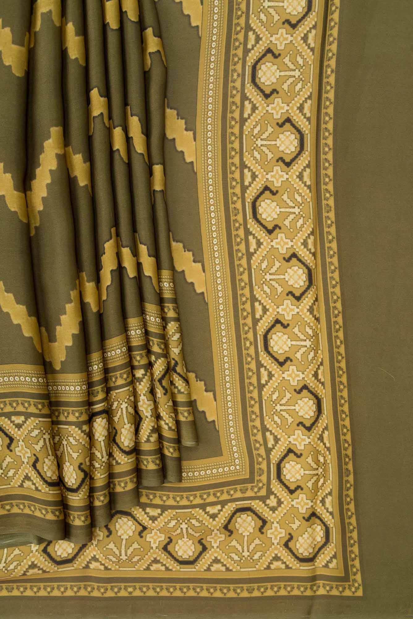 Mehandi Green Dual Tone Mysore Crepe Saree