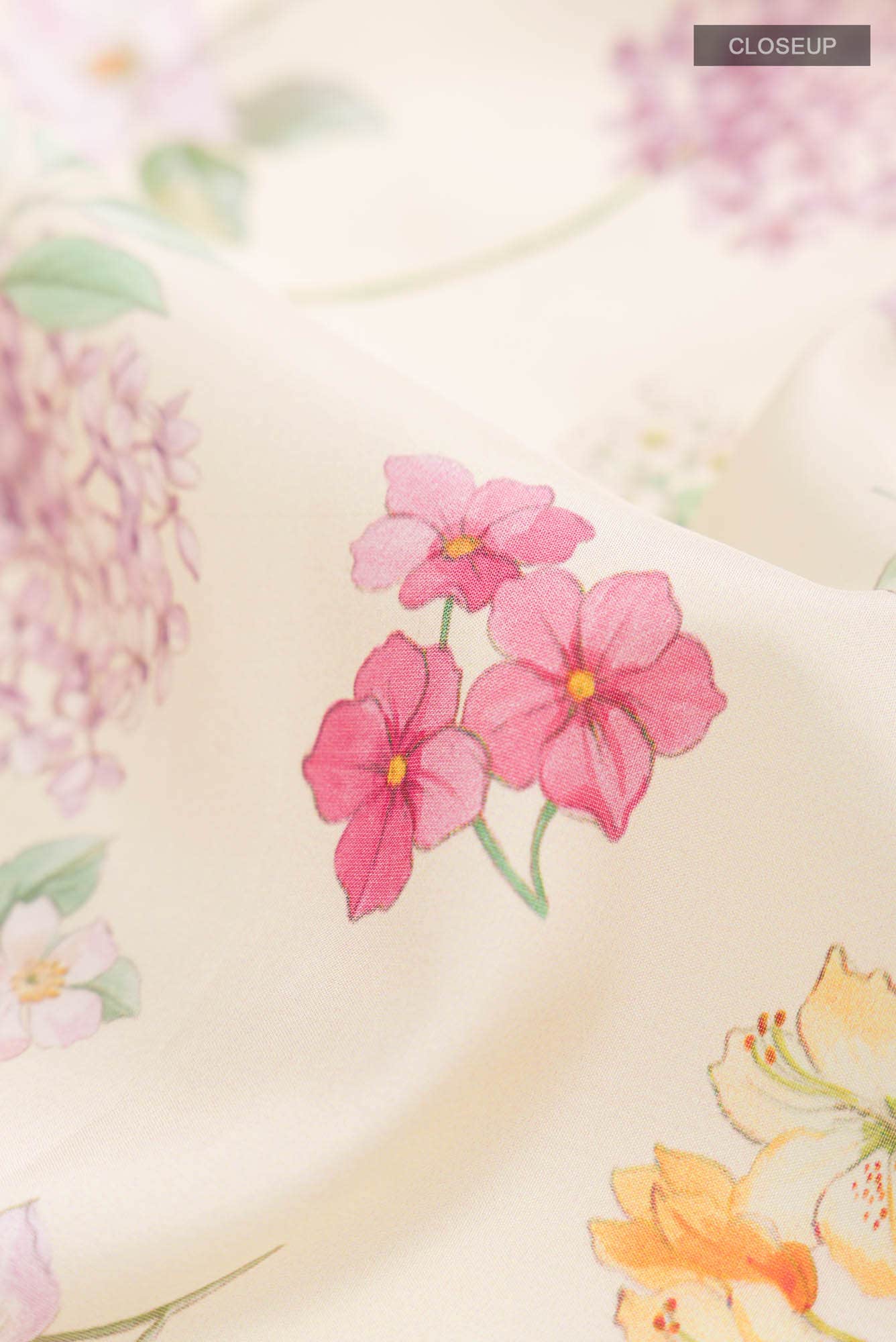 Cream Printed Silk Saree
