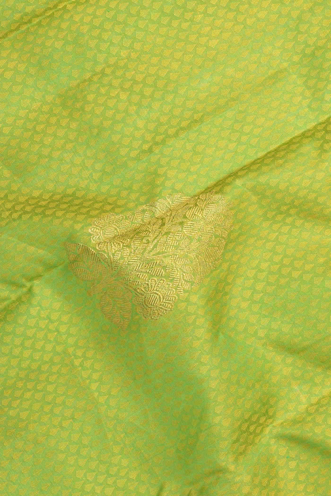 Parrot Green Dual Tone Kanchipuram Silk Saree