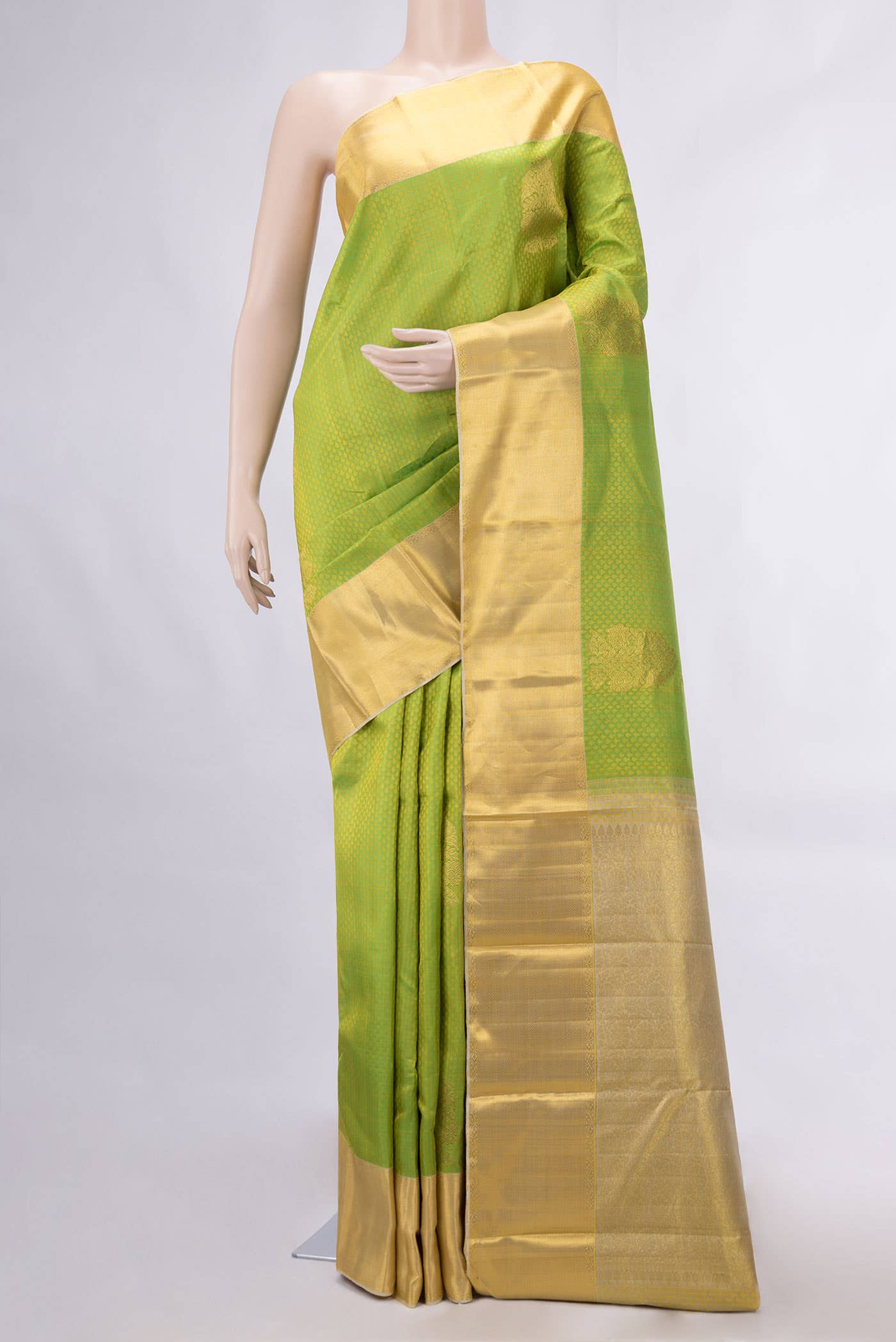 Parrot Green Dual Tone Kanchipuram Silk Saree