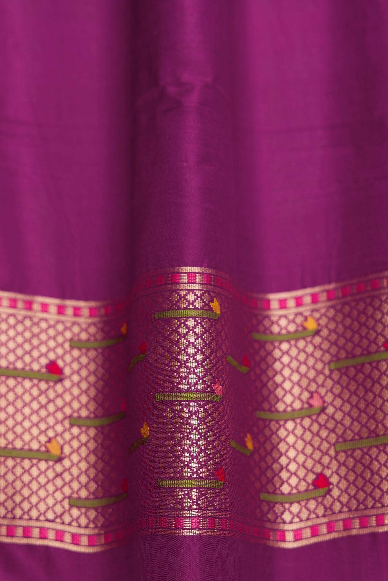 Mehandi Green Dual Tone Banarasi Silk Saree