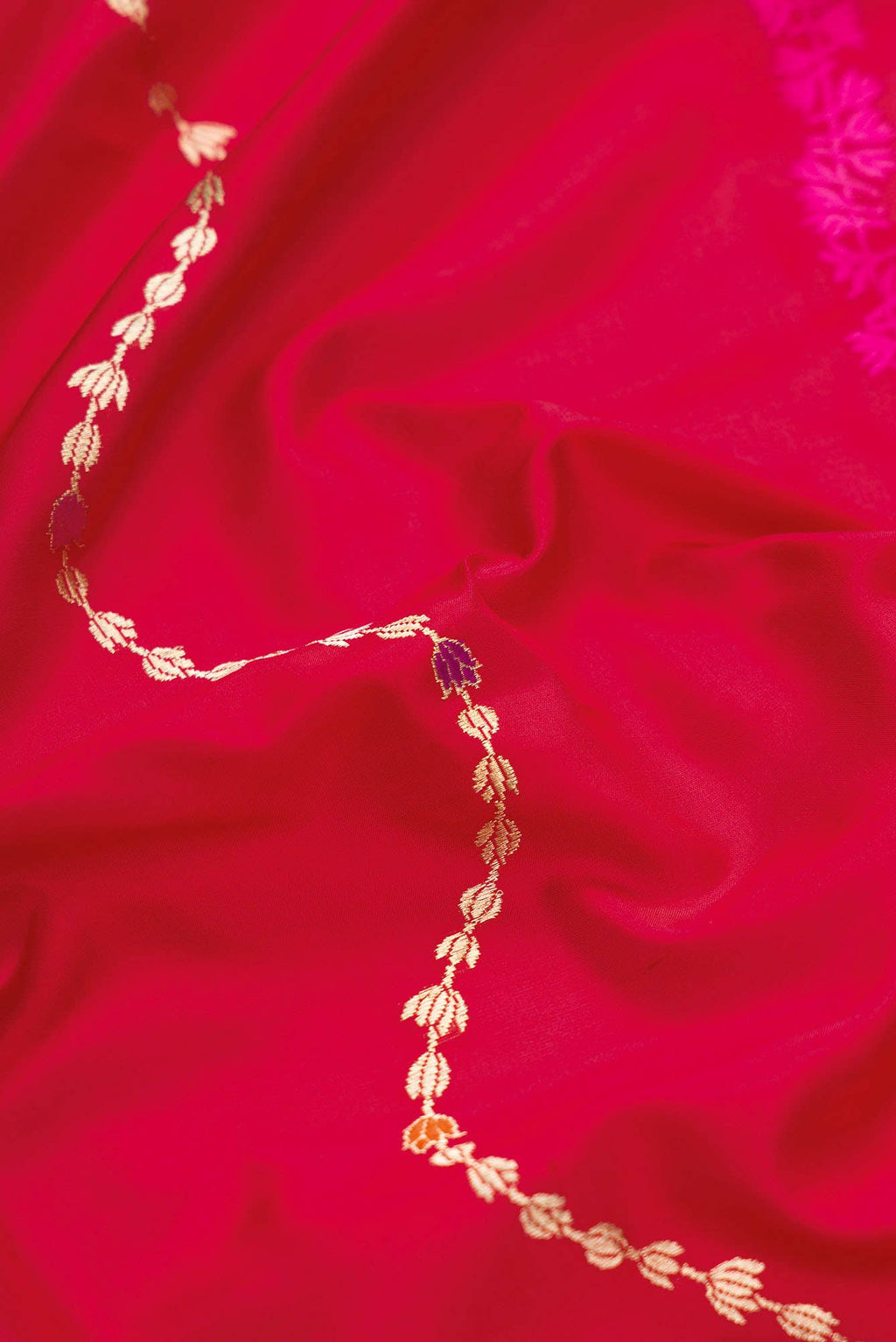 Pure Silk Pure Zari Red Dual Tone Banarasi Saree