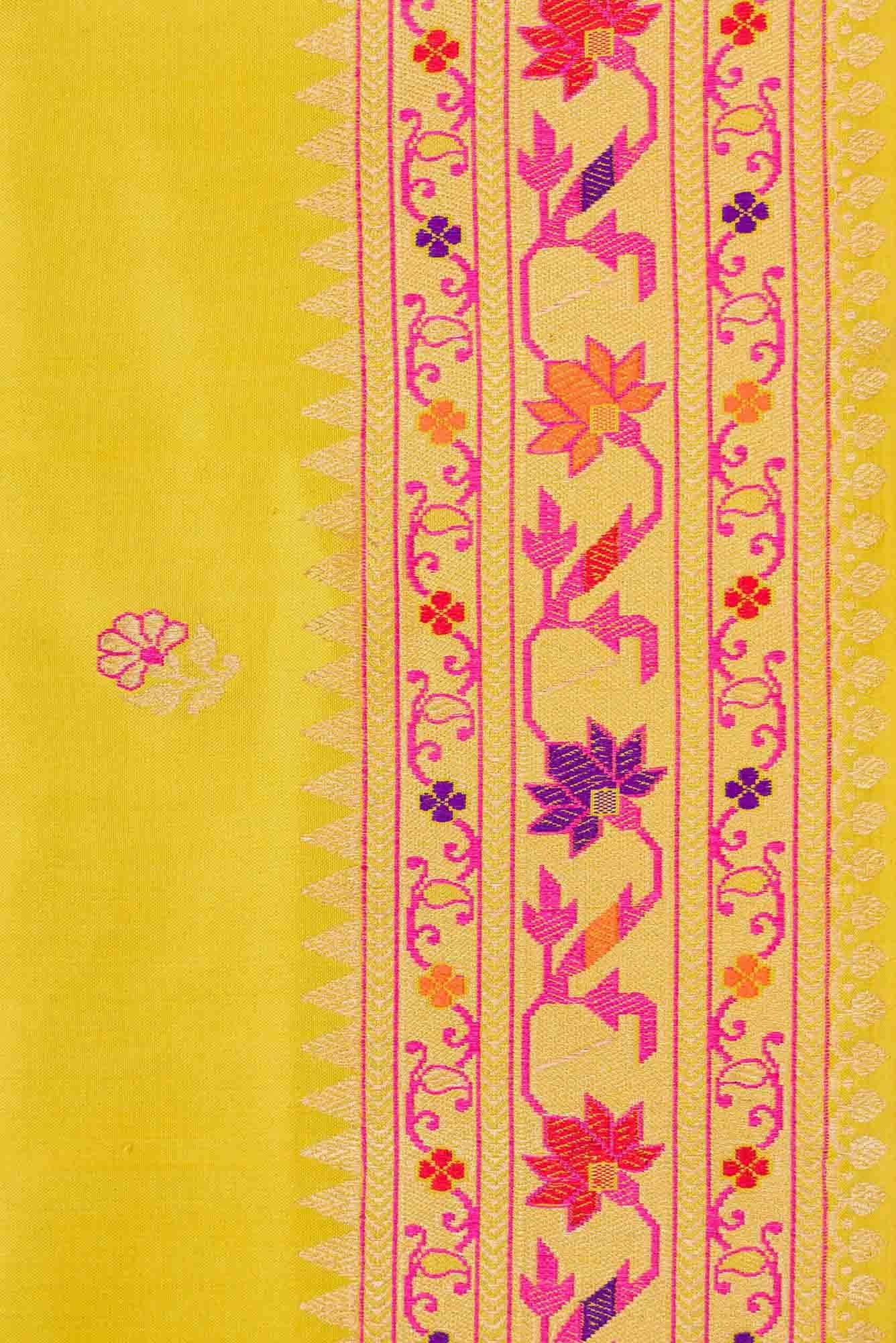 Mehandi Green Dual Tone Banarasi Silk Saree
