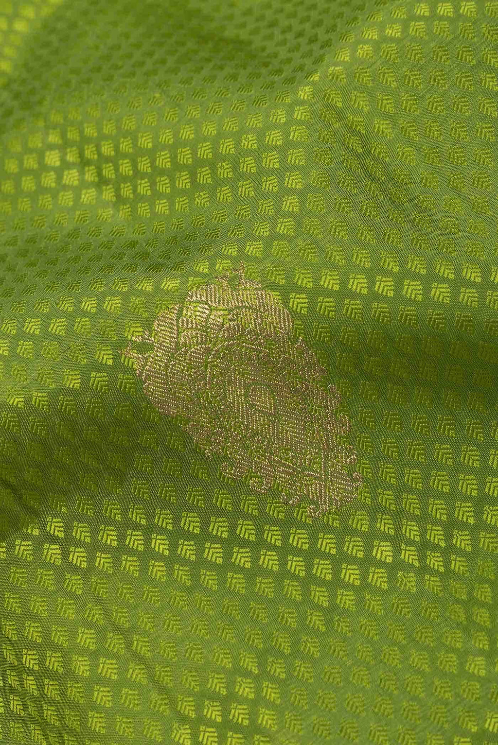 Pure Silk Pure Zari Parrot Green Dual Tone Kanchipuram Saree