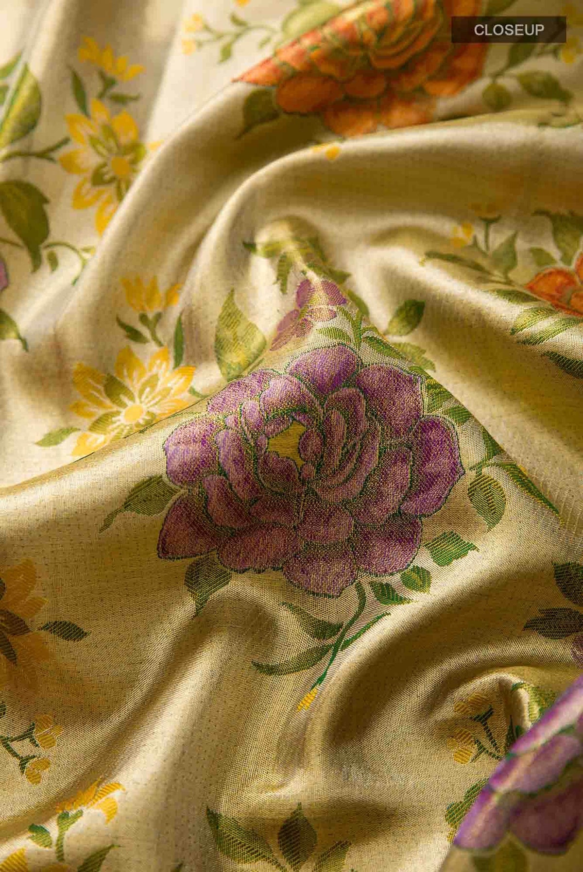 Gold Dual Tone Kanjivaram Tissue Silk Saree
