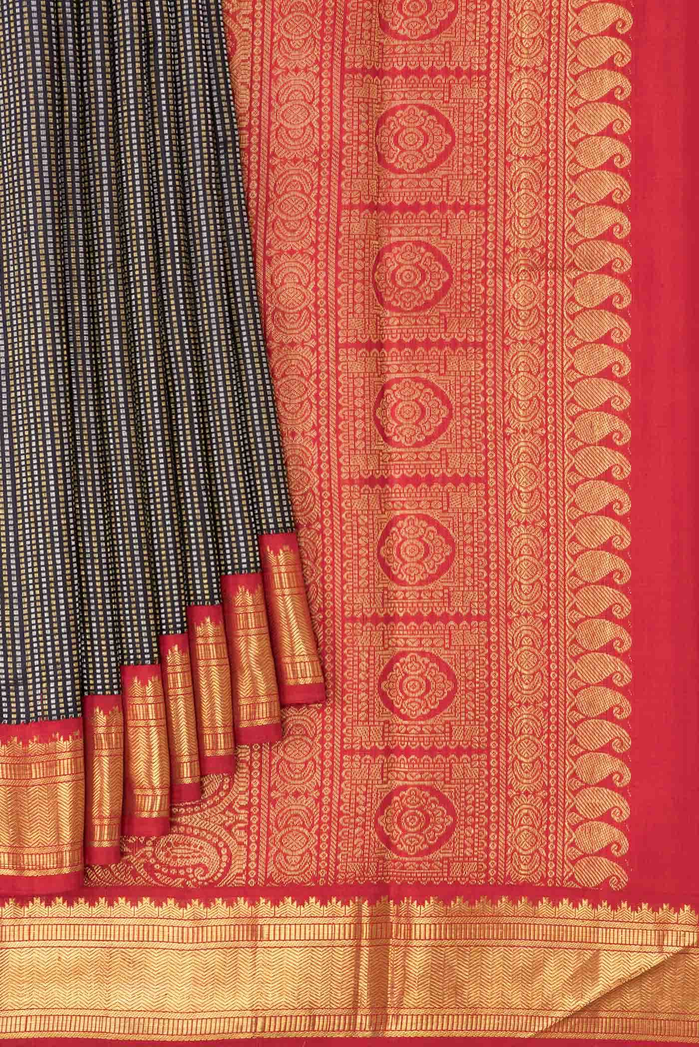 Pure Silk Pure Zari Black Dual Tone Kanchipuram Saree
