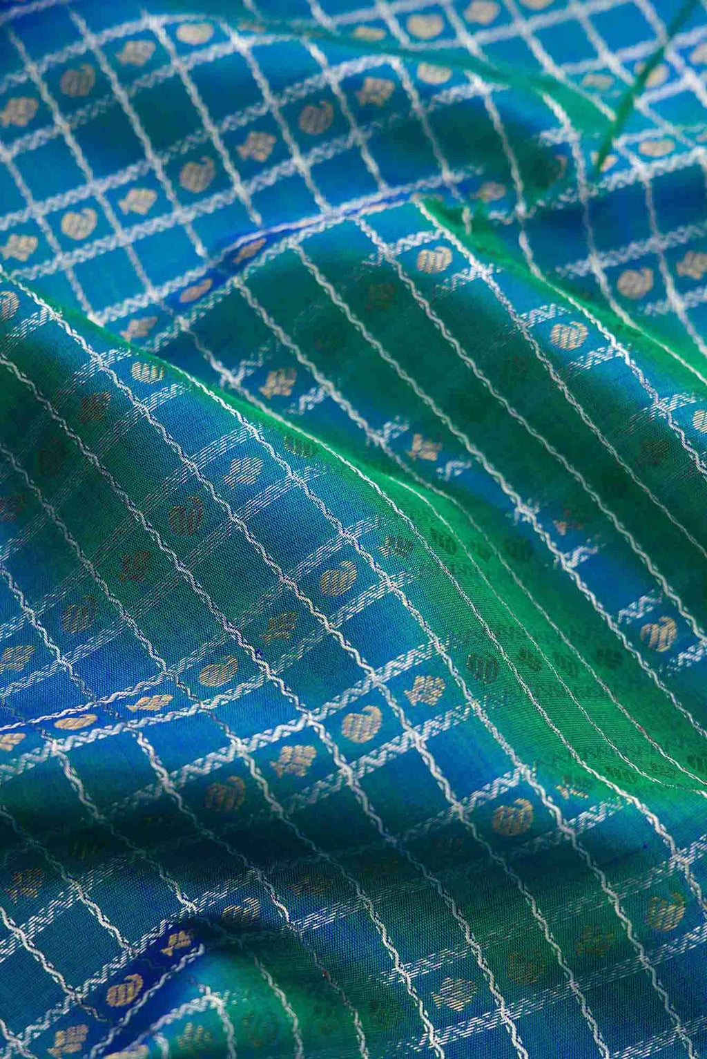 Pure Silk Pure Zari Peacock Blue Dual Tone Kanchipuram Saree