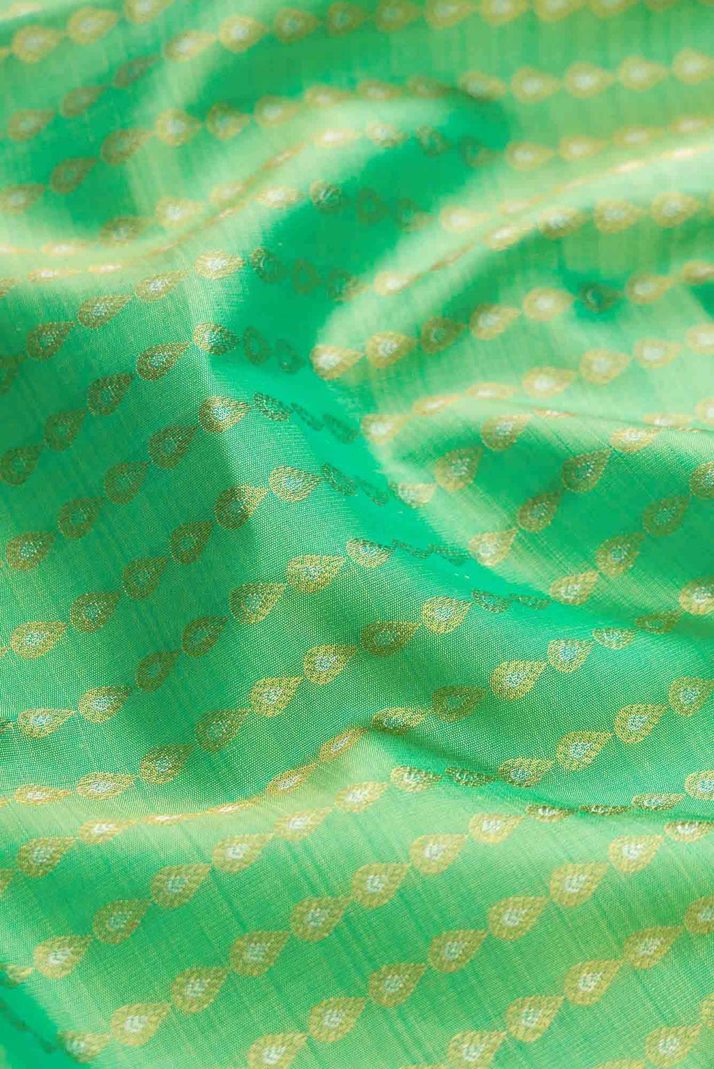 Pure Silk Pure Zari Sea Green Dual Tone Kanchipuram Saree