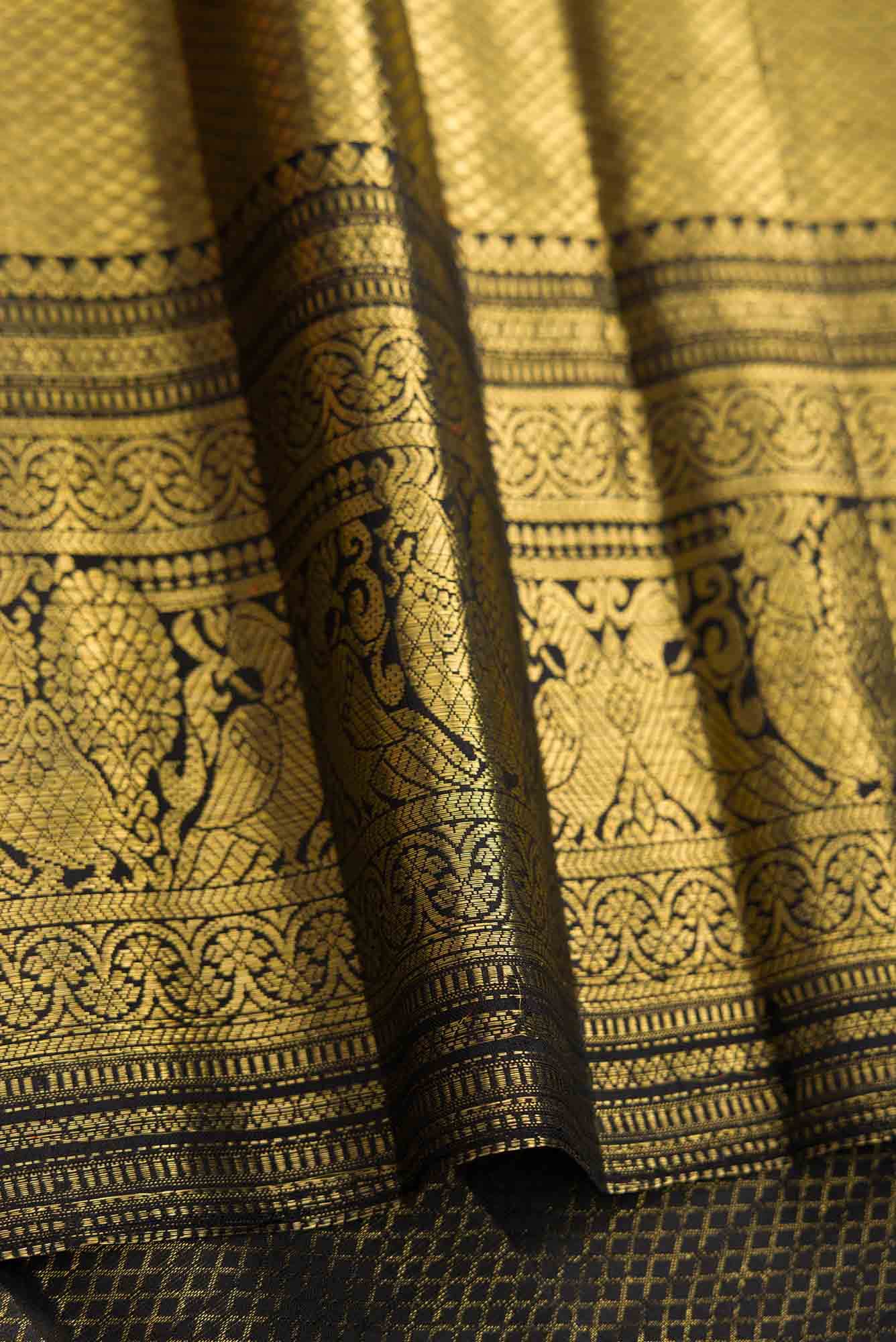 Black Dual Tone Kanchipuram Tissue Silk Saree