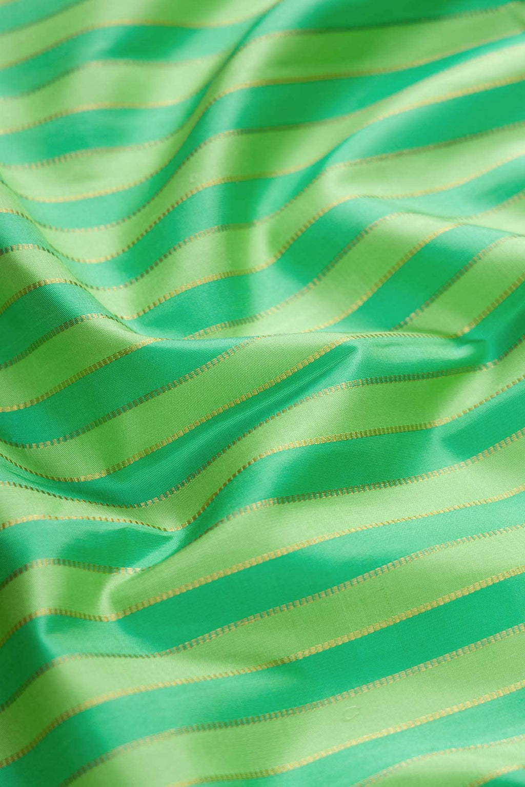 Pure Silk Pure Zari Pista Green and Sea Green Dual Tone Kanchipuram Saree