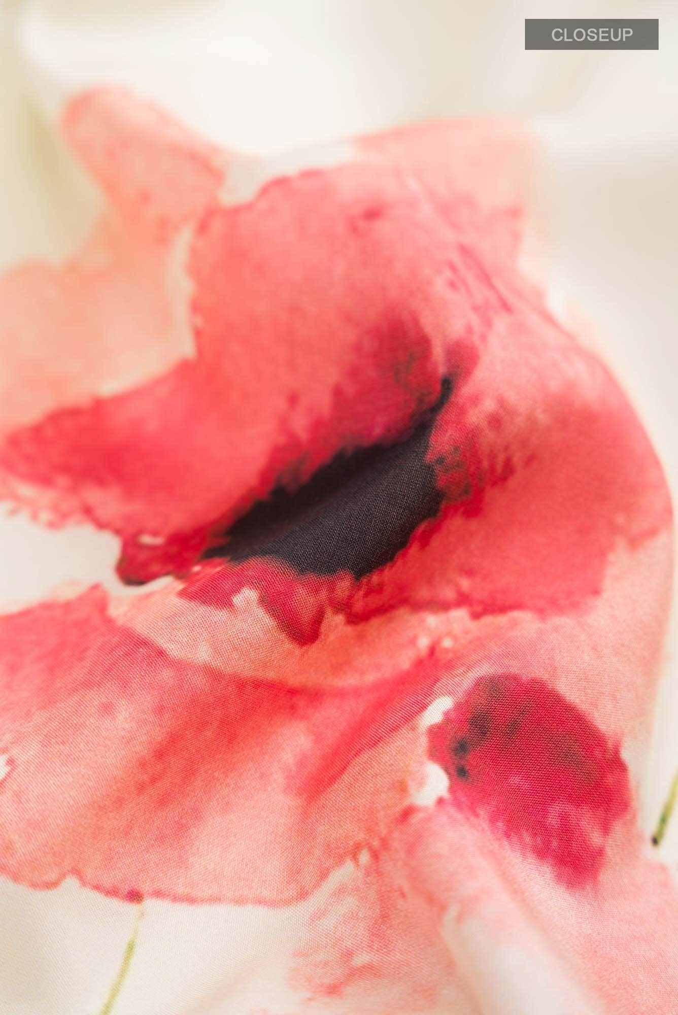 Cream Printed Silk Saree