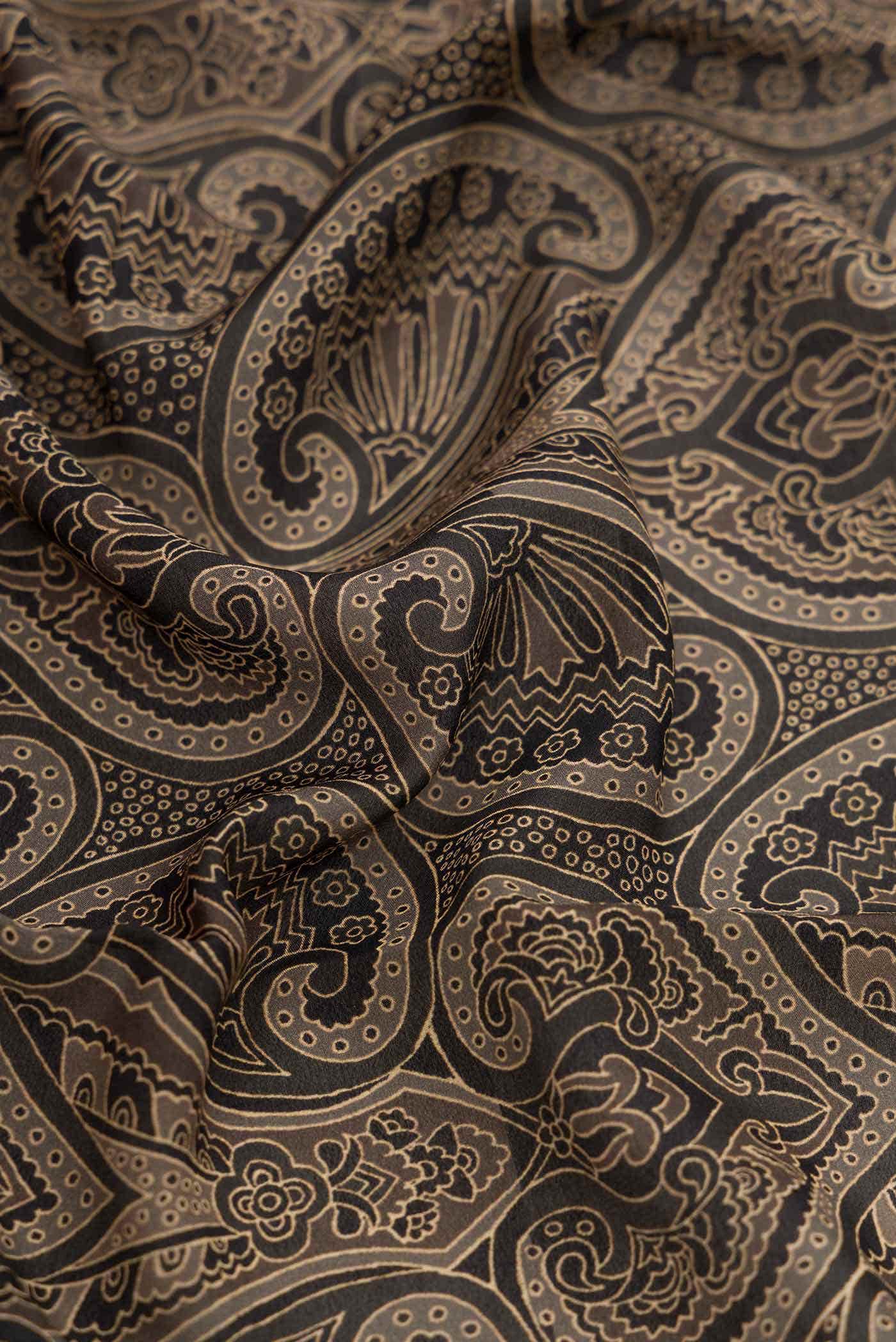 Black Dual Tone Mysore Crepe Saree