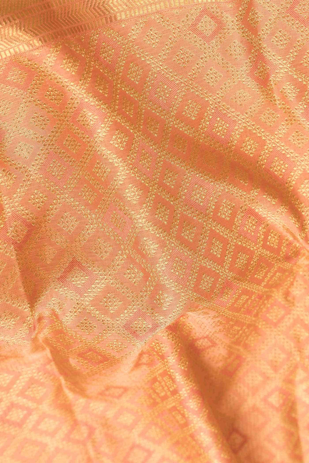 Pure Silk Pure Zari Golden Peach Dual Tone Kanchipuram Saree