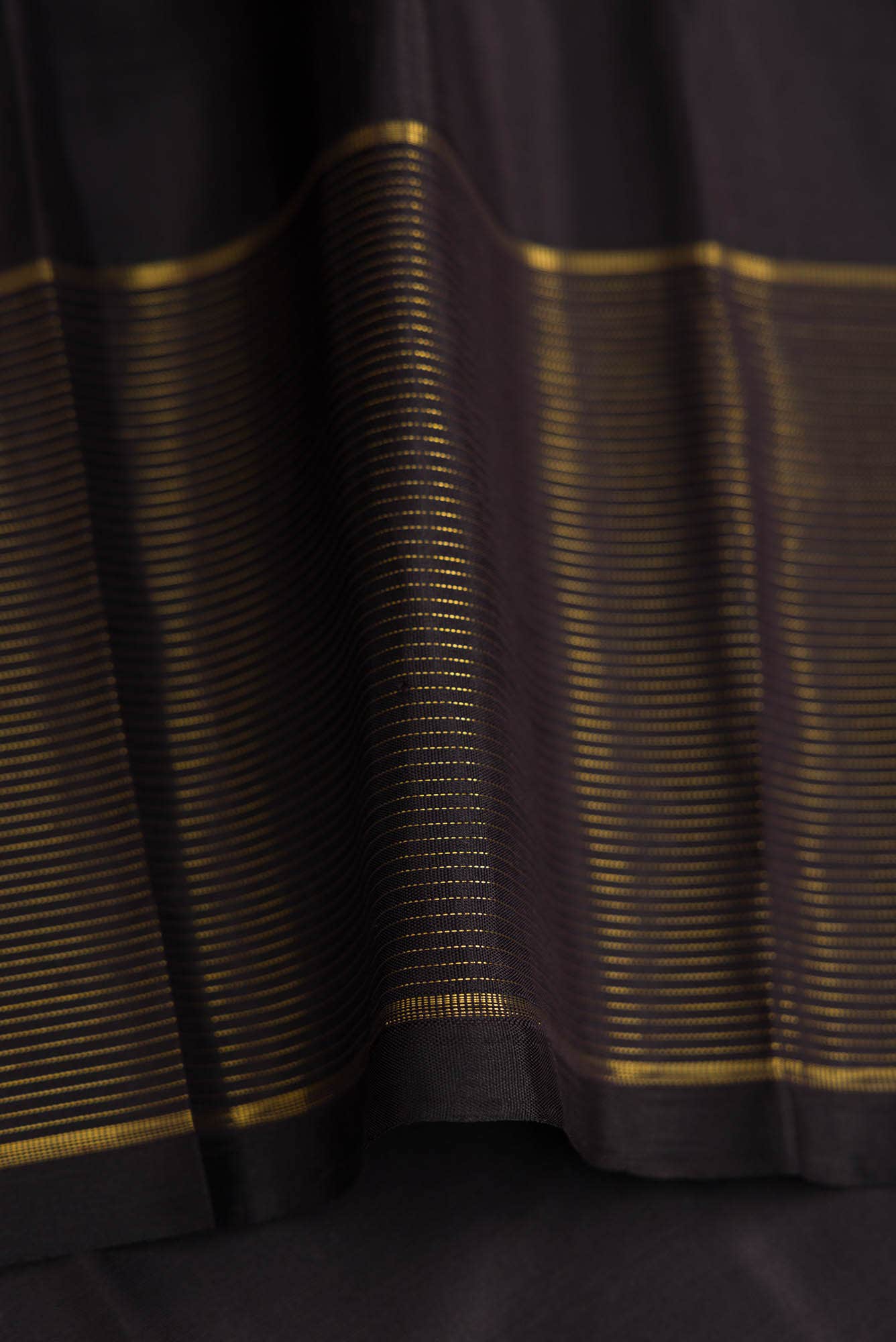 Pure Silk Pure Zari Grey and Black Dual Tone Kanchipuram Saree