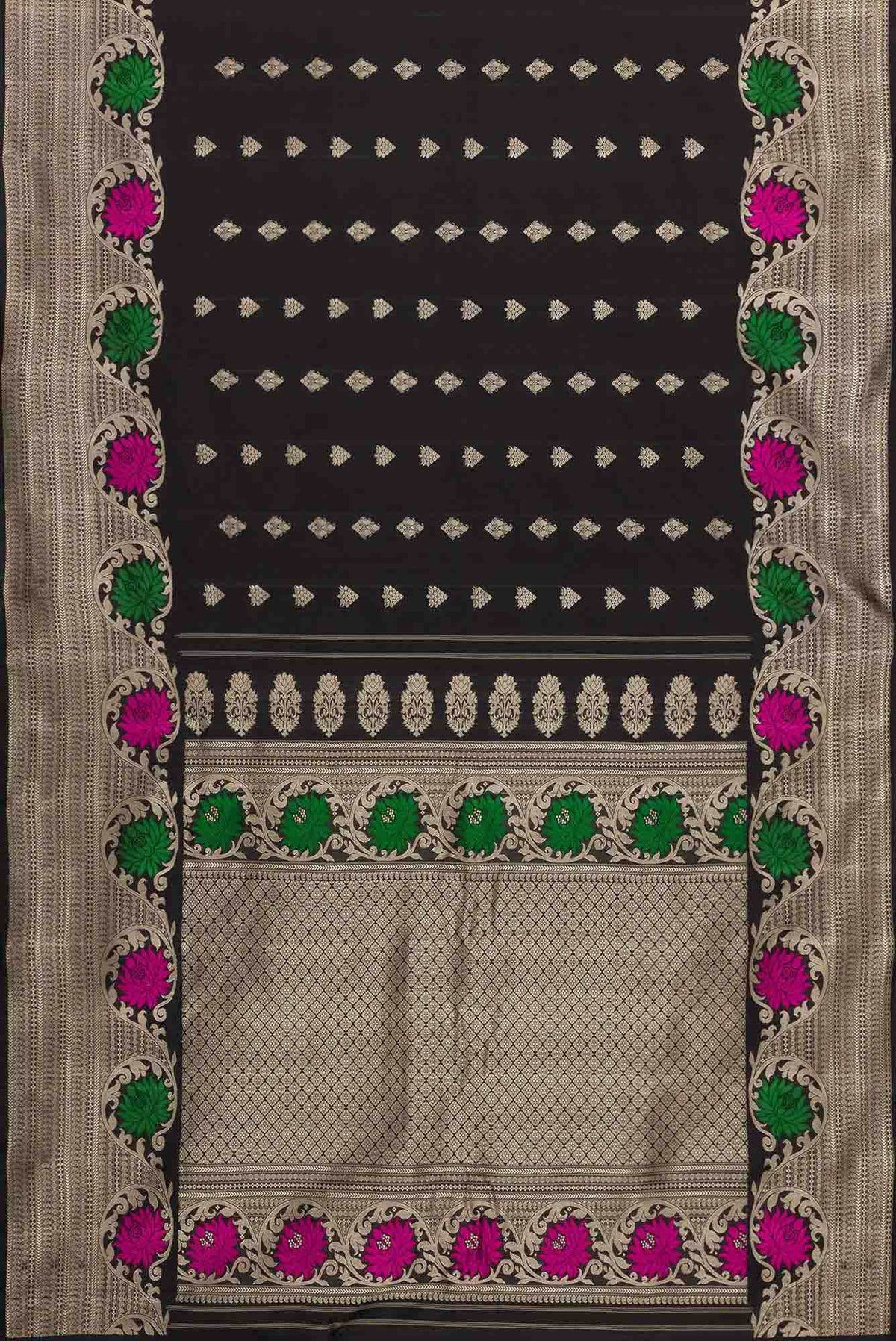 Black Dual Tone Gadwal Silk Saree