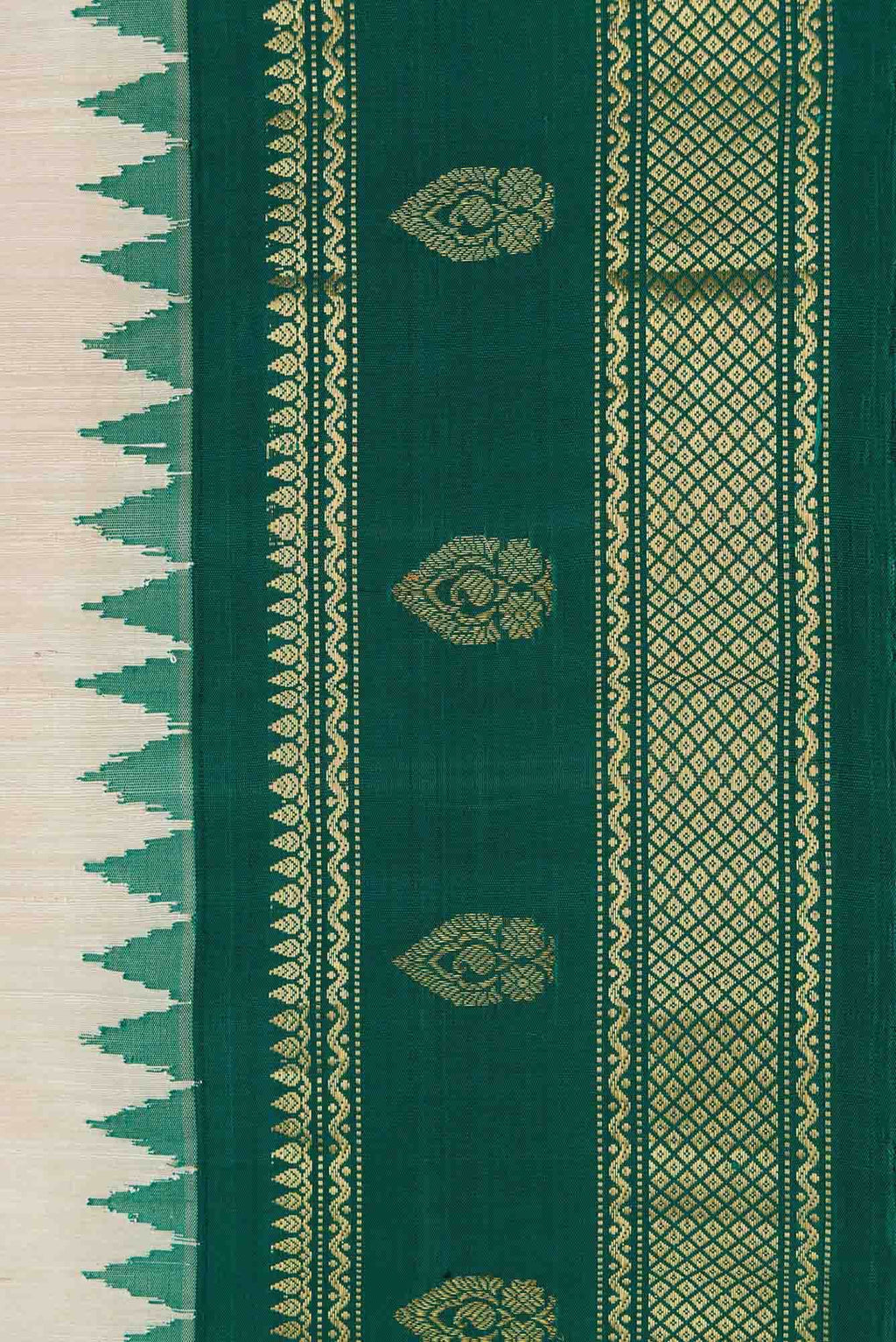 Off White Dual Tone Jute Silk Saree