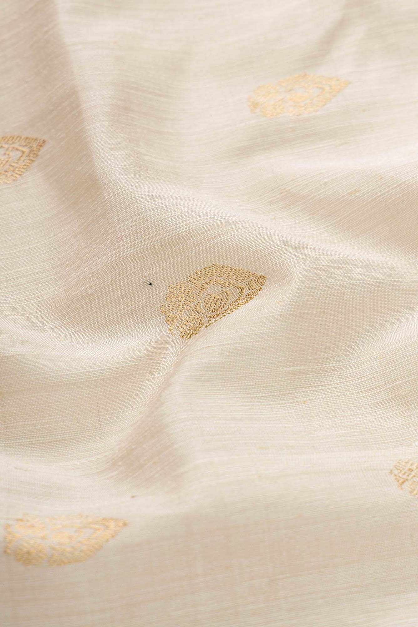 Off White Dual Tone Jute Silk Saree