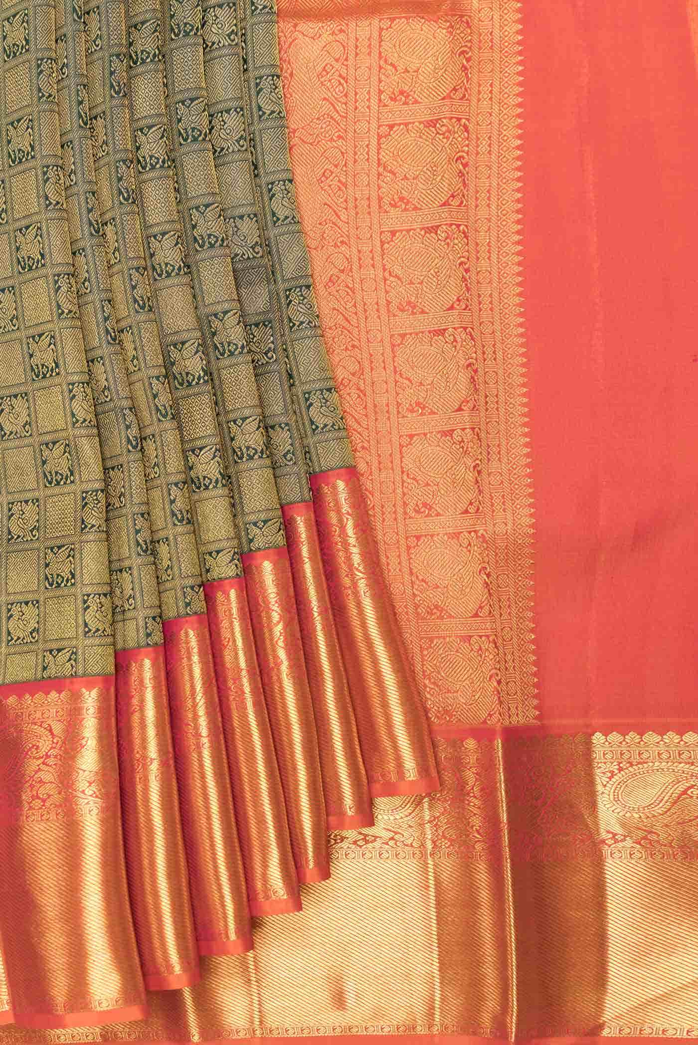Bottle Green Dual Tone Kanchipuram Silk Saree