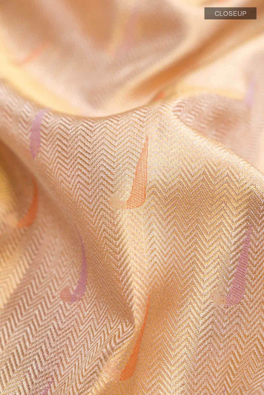 Peach with Gold Dual Tone Kanchipuram Tissue Silk Saree