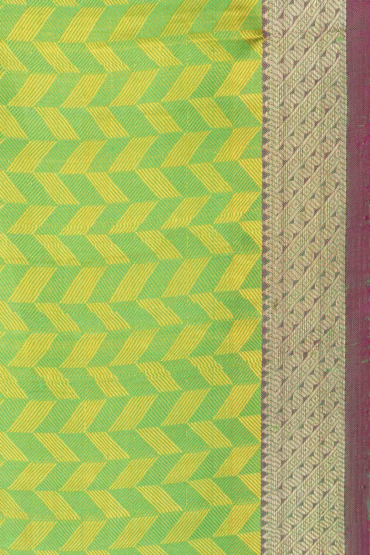 Pure Silk Pure Zari Parrot Green Dual Tone Kanchipuram Saree