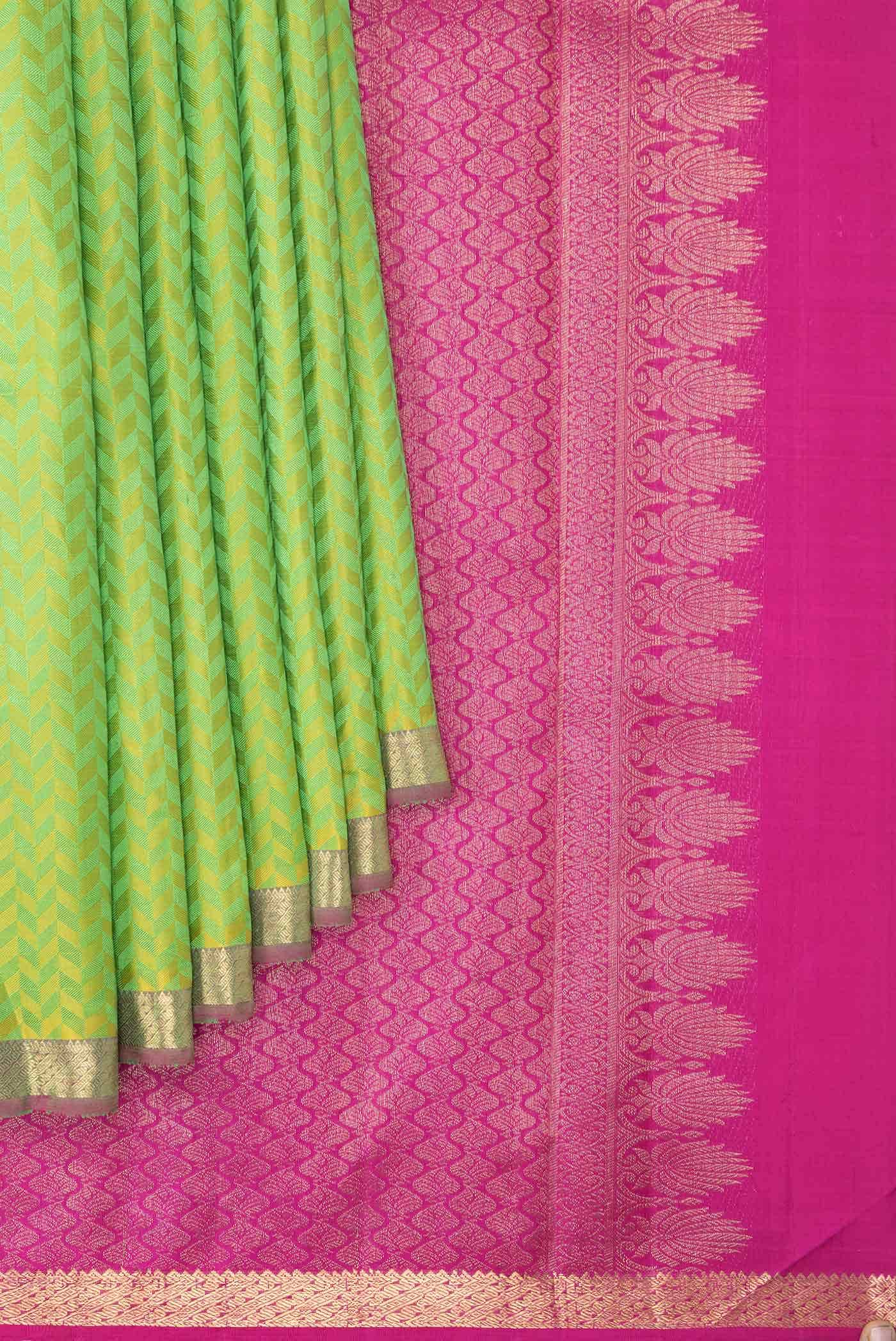 Pure Silk Pure Zari Parrot Green Dual Tone Kanchipuram Saree