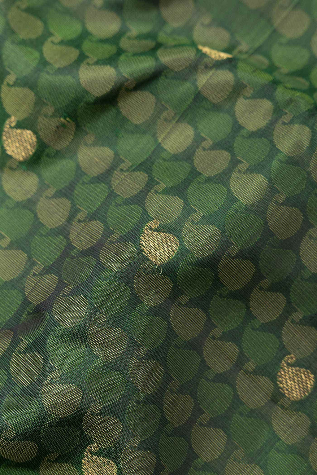 Pure Silk Pure Zari Bottle Green Dual Tone Kanchipuram Saree