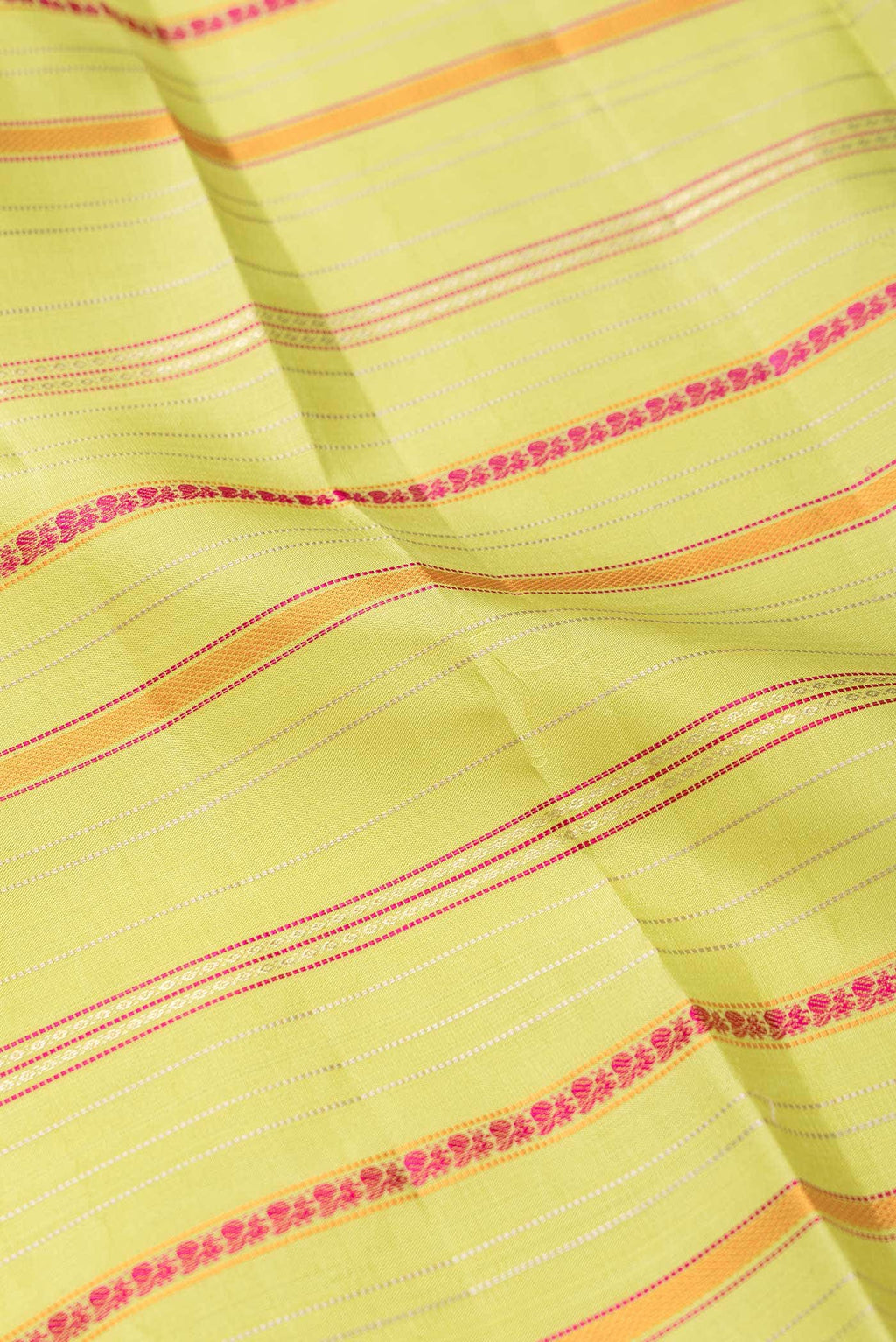 Pure Silk Pure Zari Pista Green Dual Tone Kanchipuram Saree