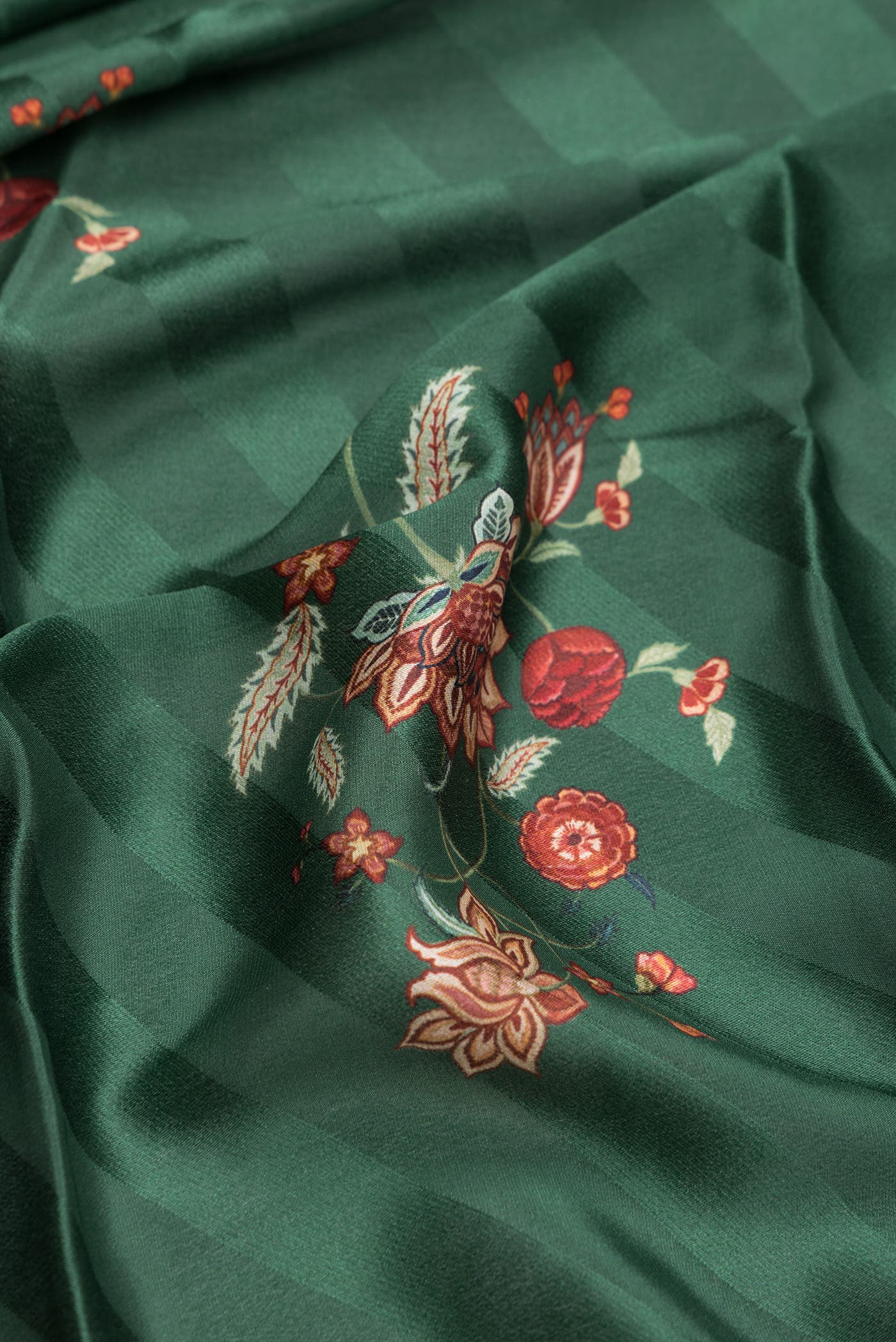 Green Dual Tone Mysore Crepe Saree
