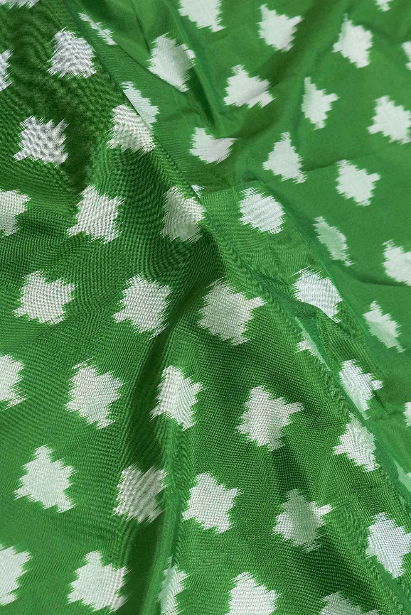 Green Dual Tone Pochampally Silk Saree