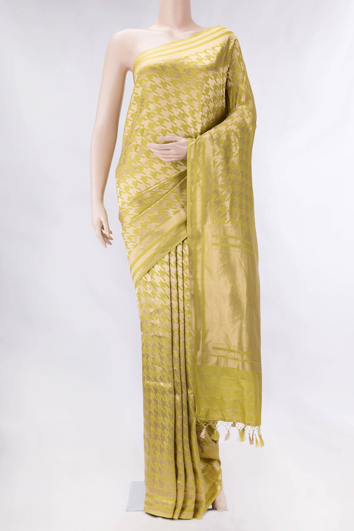 Mehandi Green Dual Tone Banarasi Silk Saree