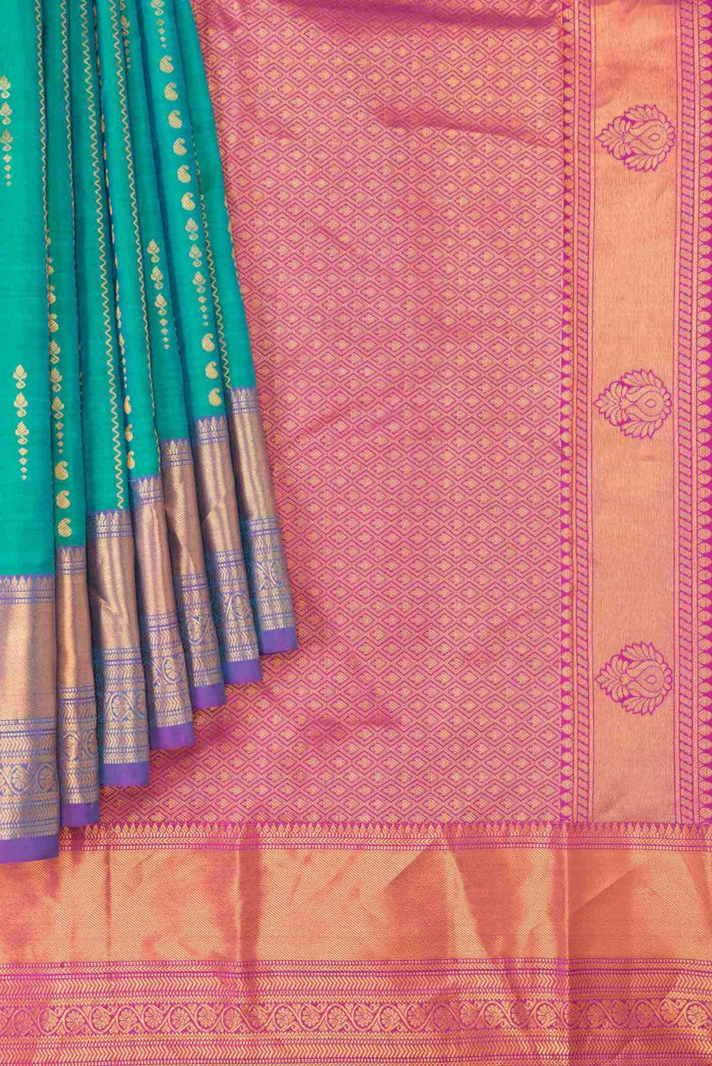 Green Dual Tone Kanchipuram Silk Saree