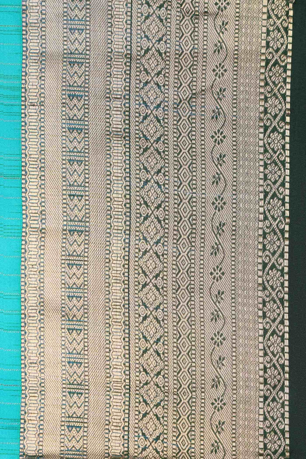 Green Dual Tone Kanchipuram Silk Saree