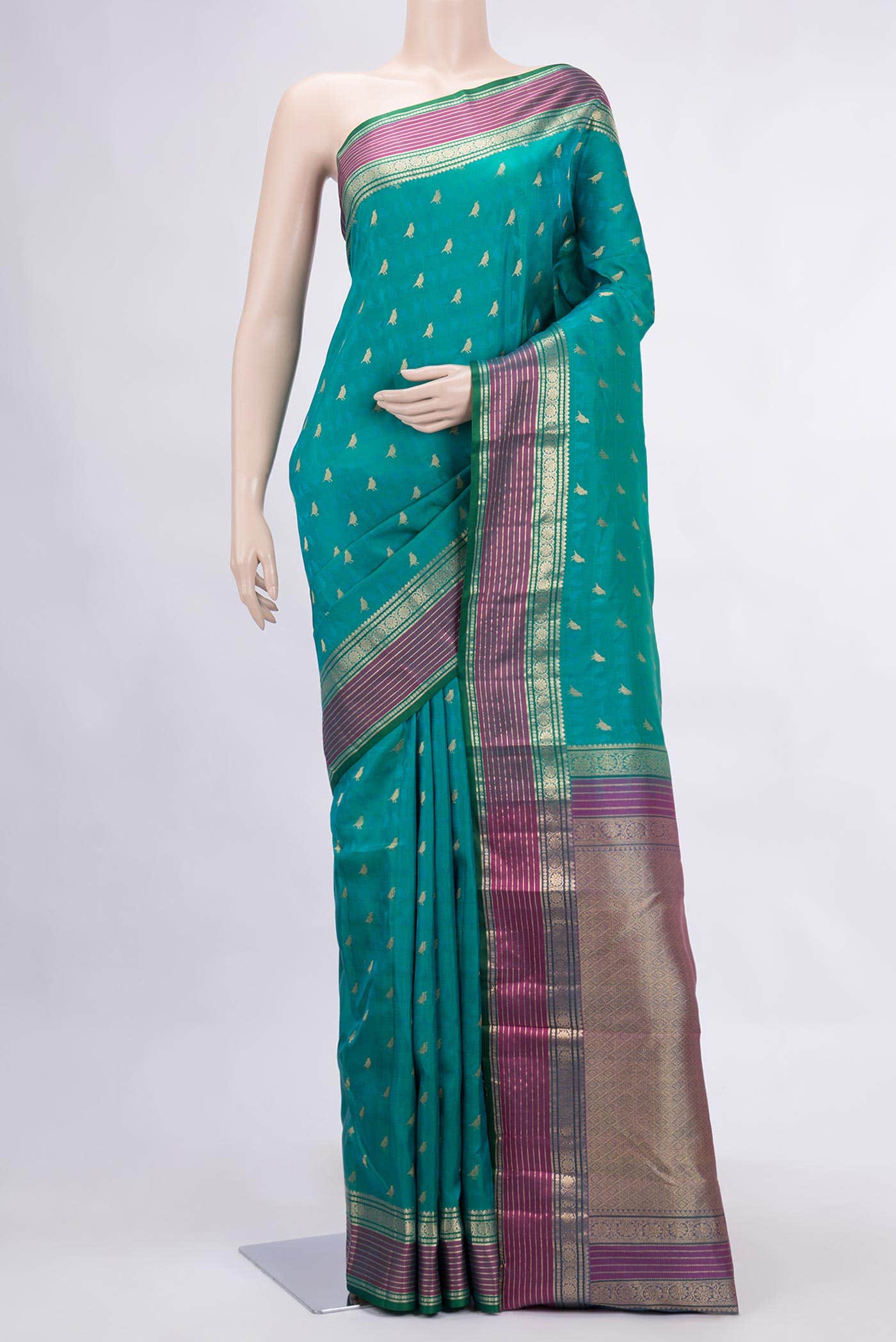 Green Dual Tone Kanchipuram Silk Saree
