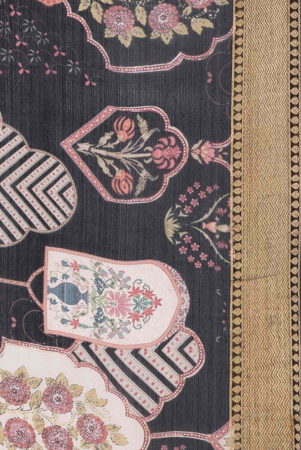 Black Dual Tone Mysore Crepe Saree