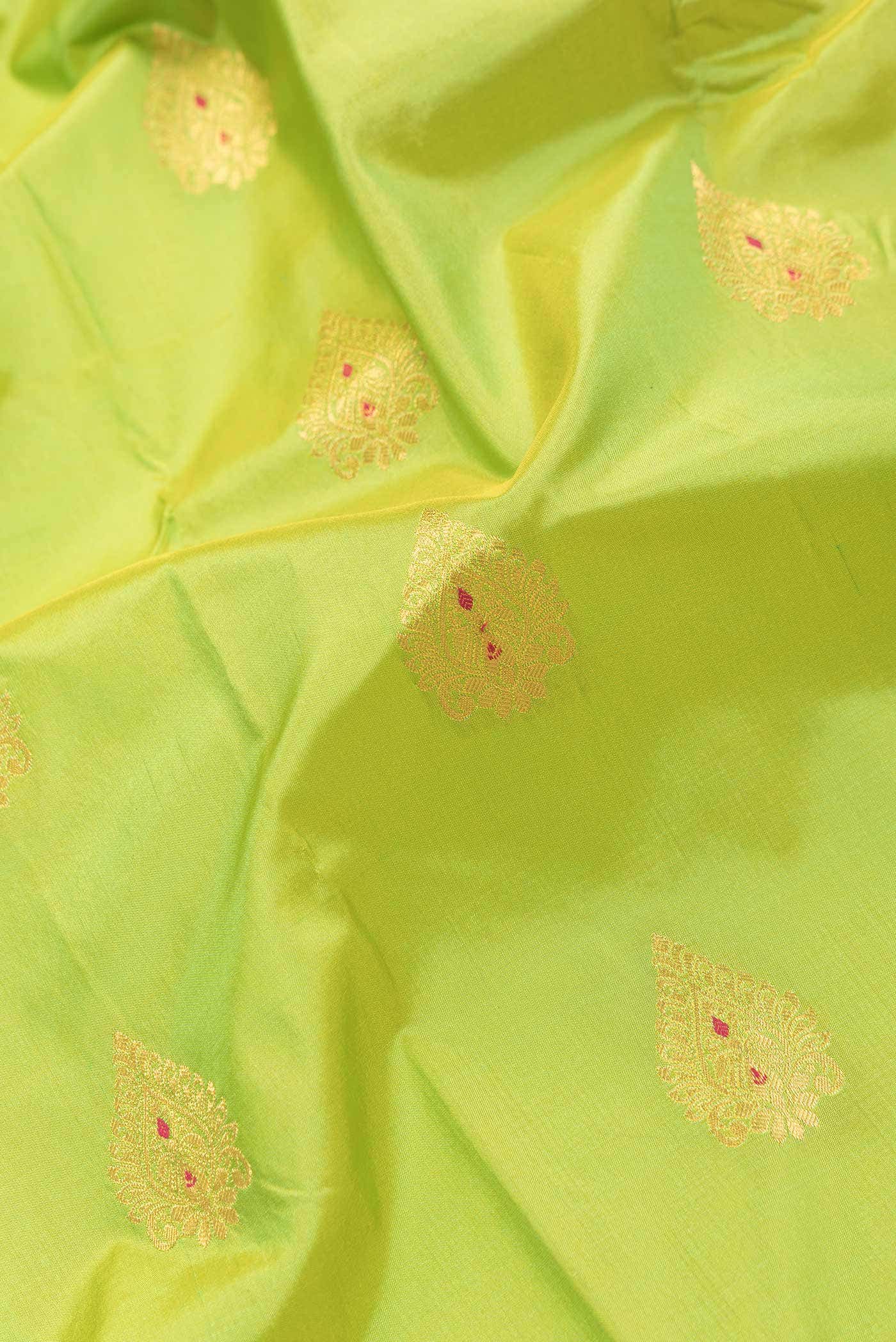 Parrot Green Dual Tone Kanchipuram Silk Saree